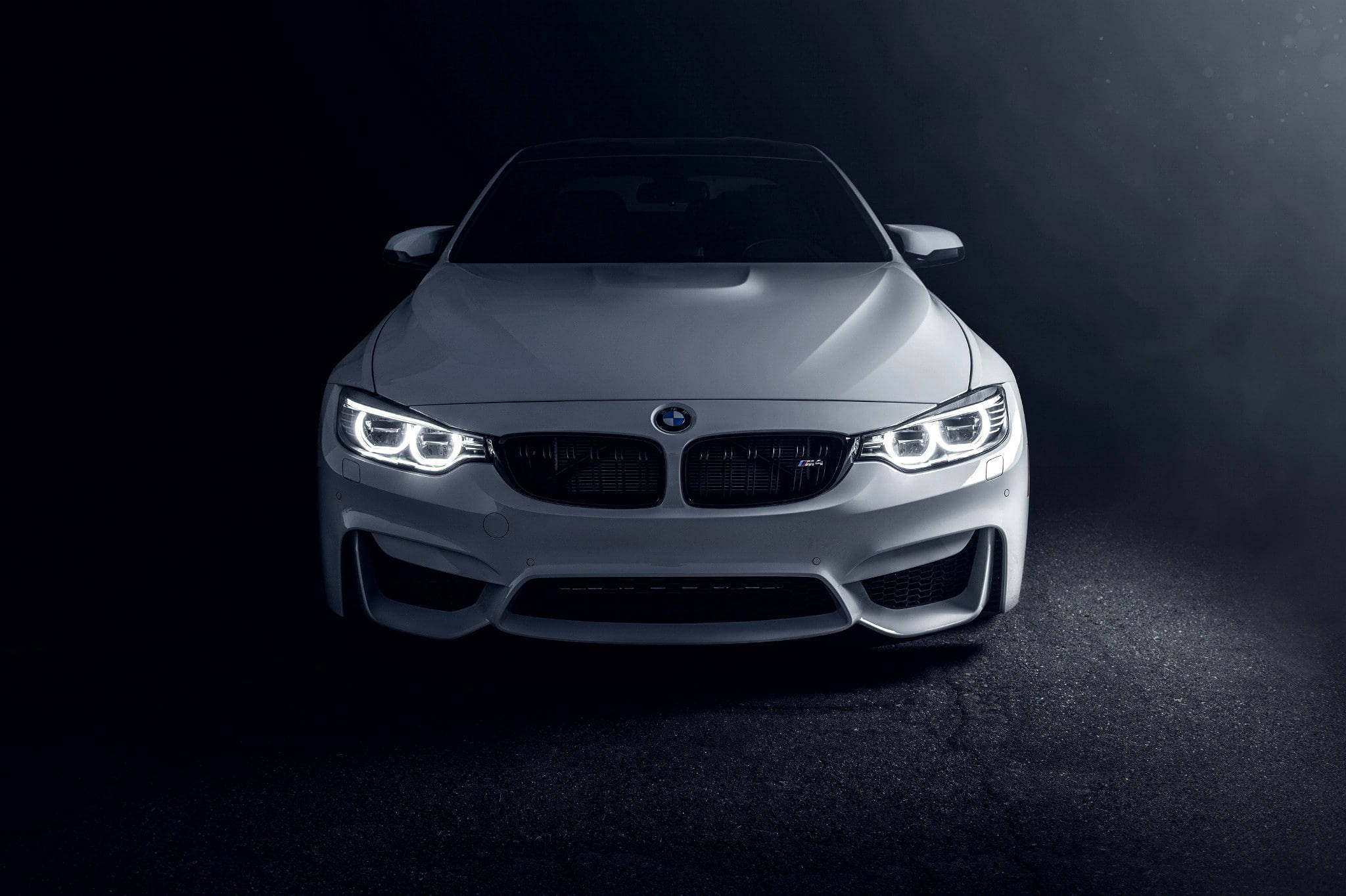Hvid BMW M4 Laptop Wallpapers