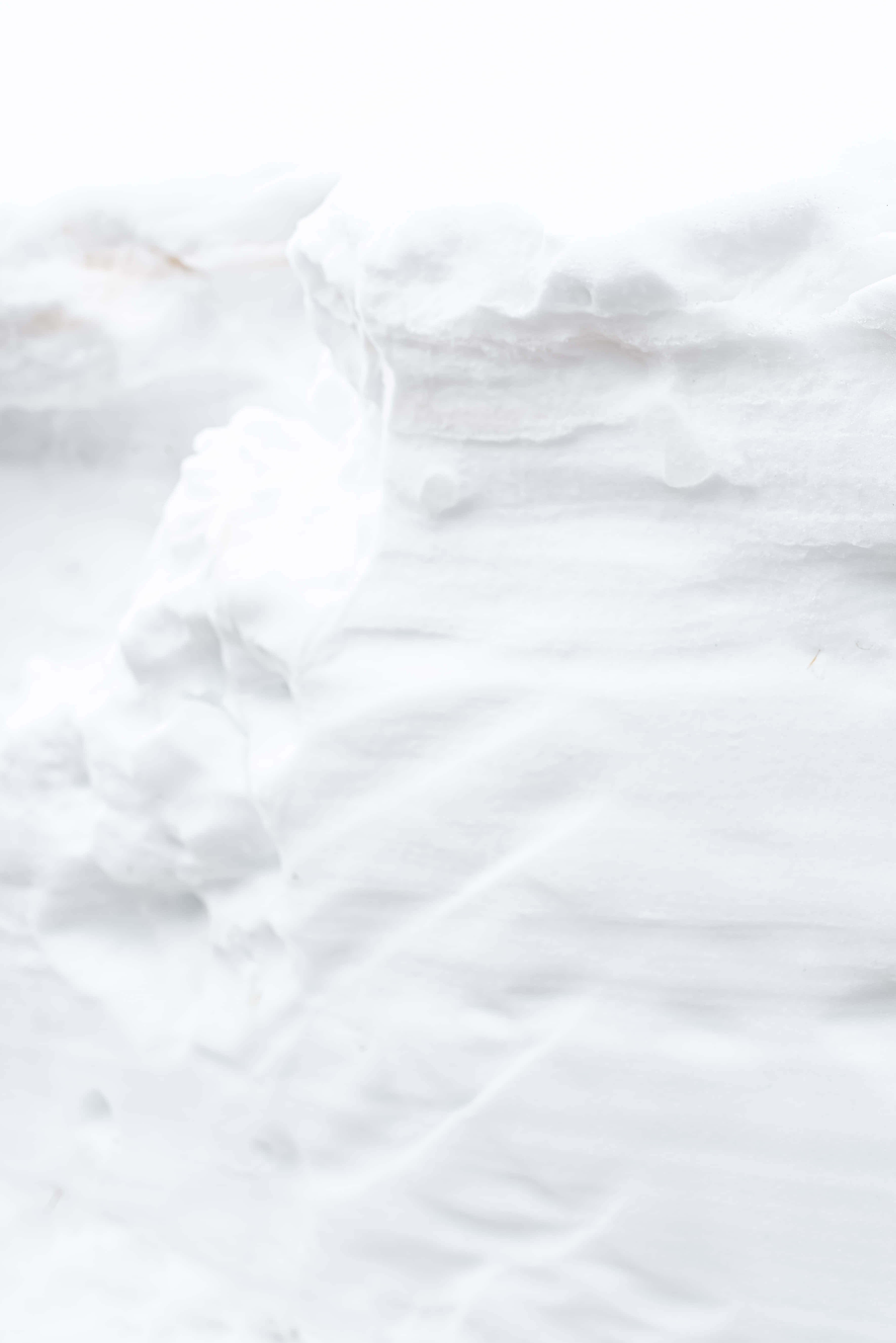 Hvidt rum med minimalistisk æstetik Wallpapers