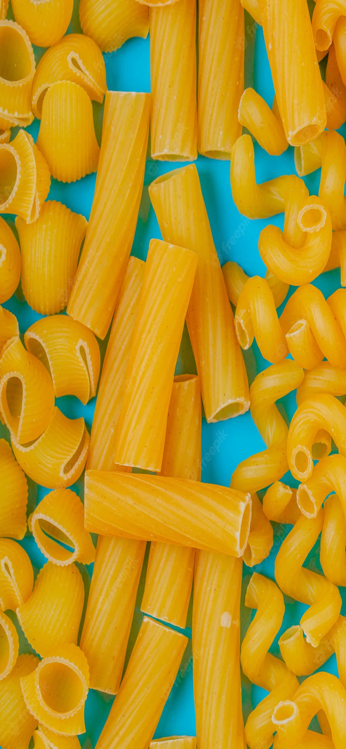iPhone X Pasta På Blåt Bord Baggrund Wallpapers