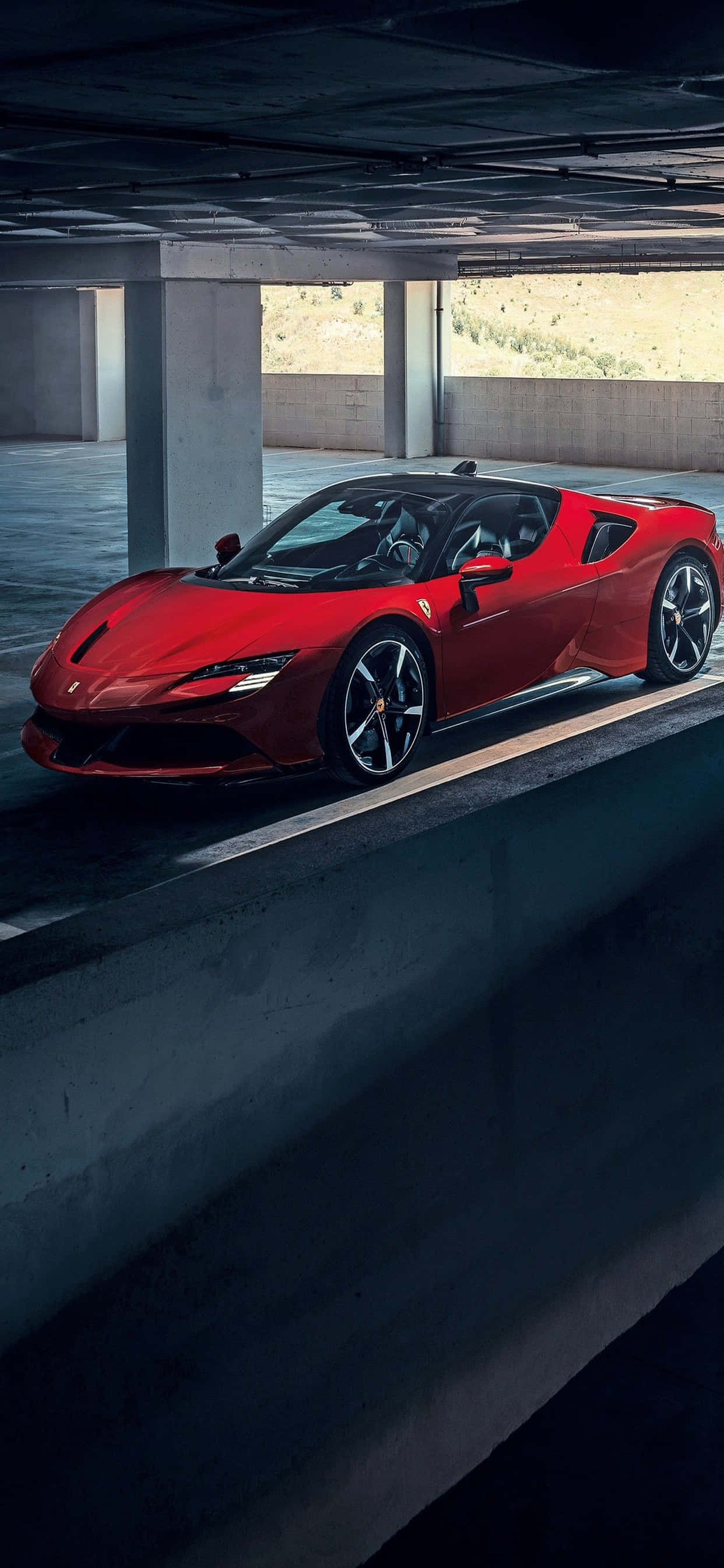 iPhone Xs Max Ferrari Baggrund Rød Ferrari SF90 Stradale På En Parkeringsplads Wallpapers