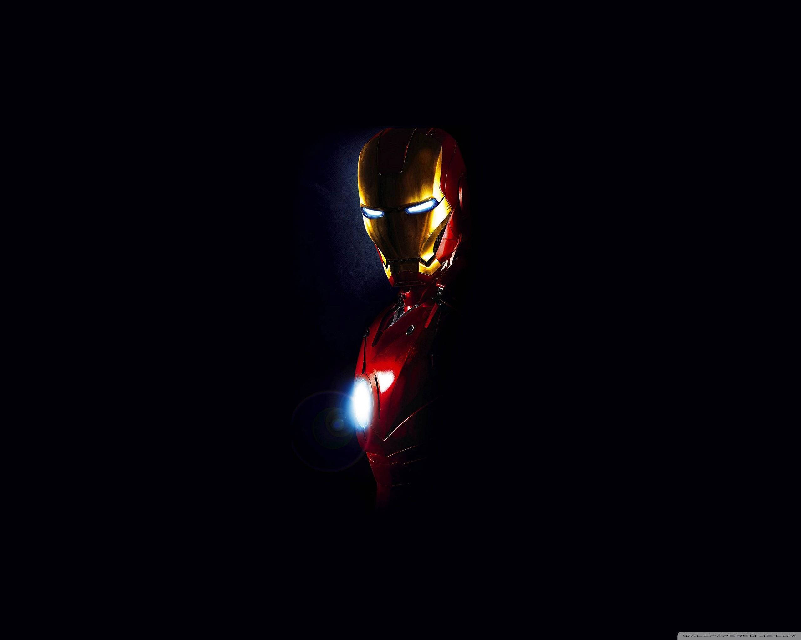 Iron Man i mørke Wallpapers