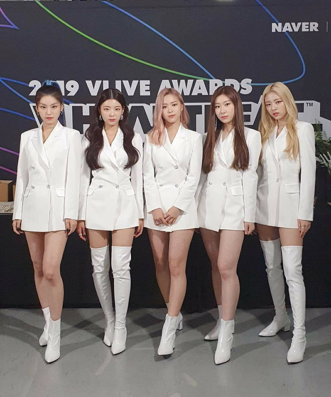 ITZY Vlive Awards 2019 Wallpapers
