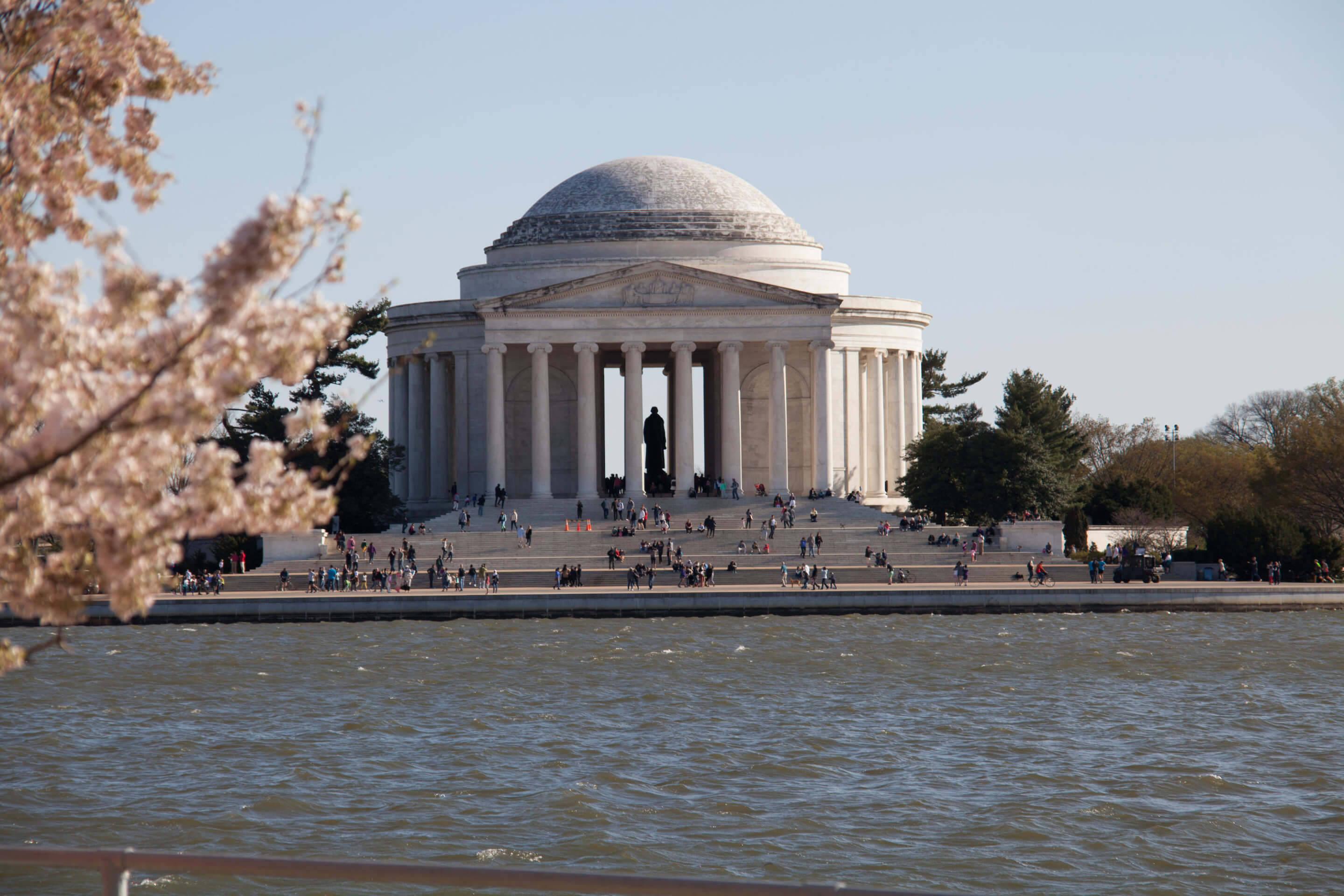 Jefferson Memorial på en travl dag Wallpapers