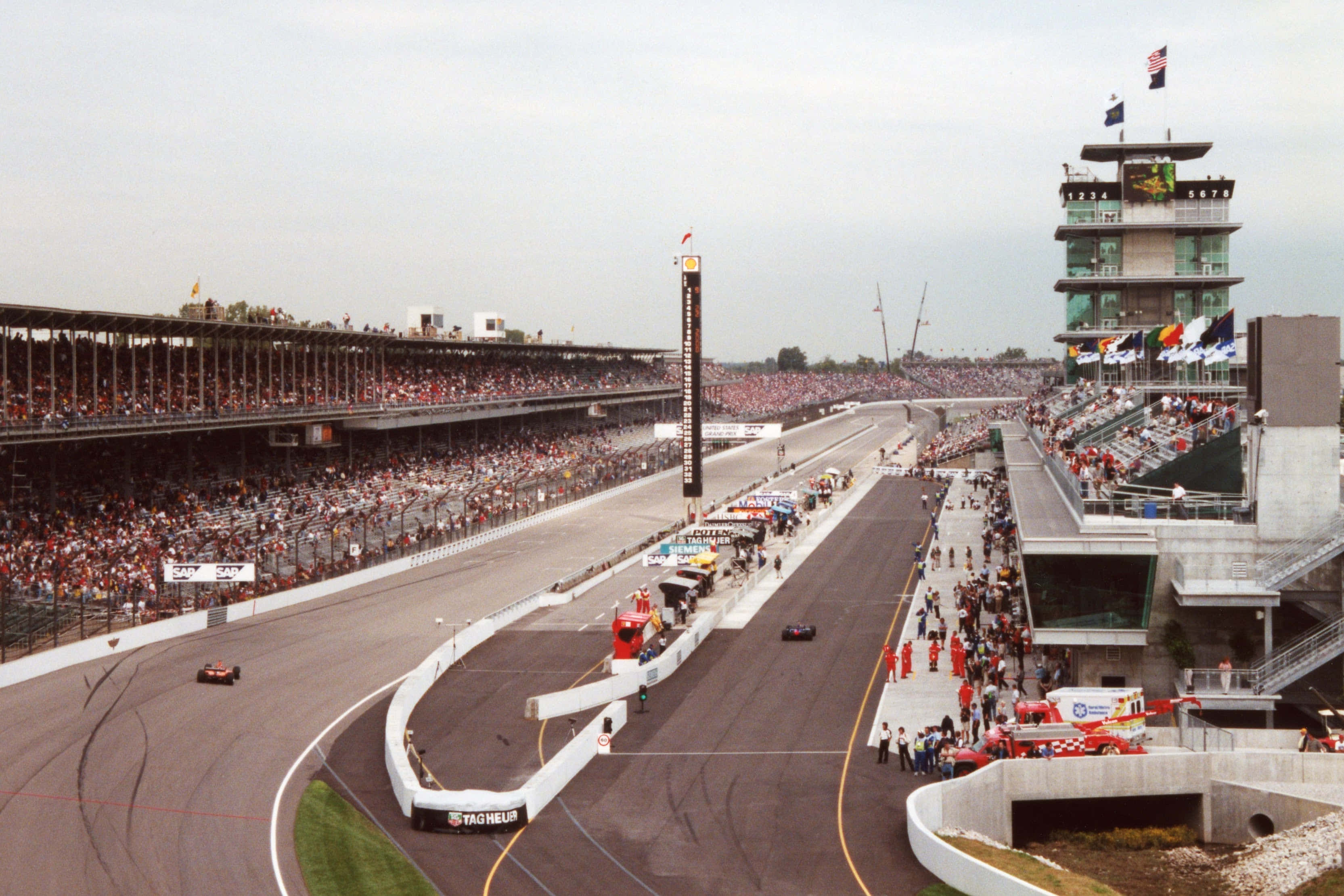 Kapløb om sejren ved Formel 1 Grand Prix Wallpapers