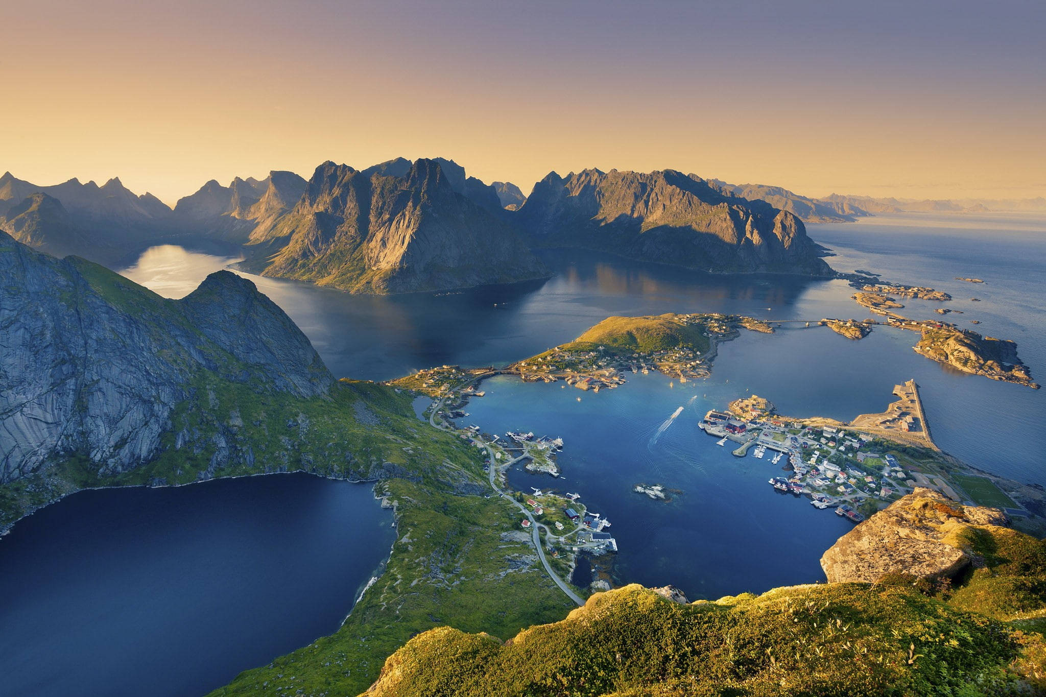 Klar himmel over norske fjorder Wallpapers