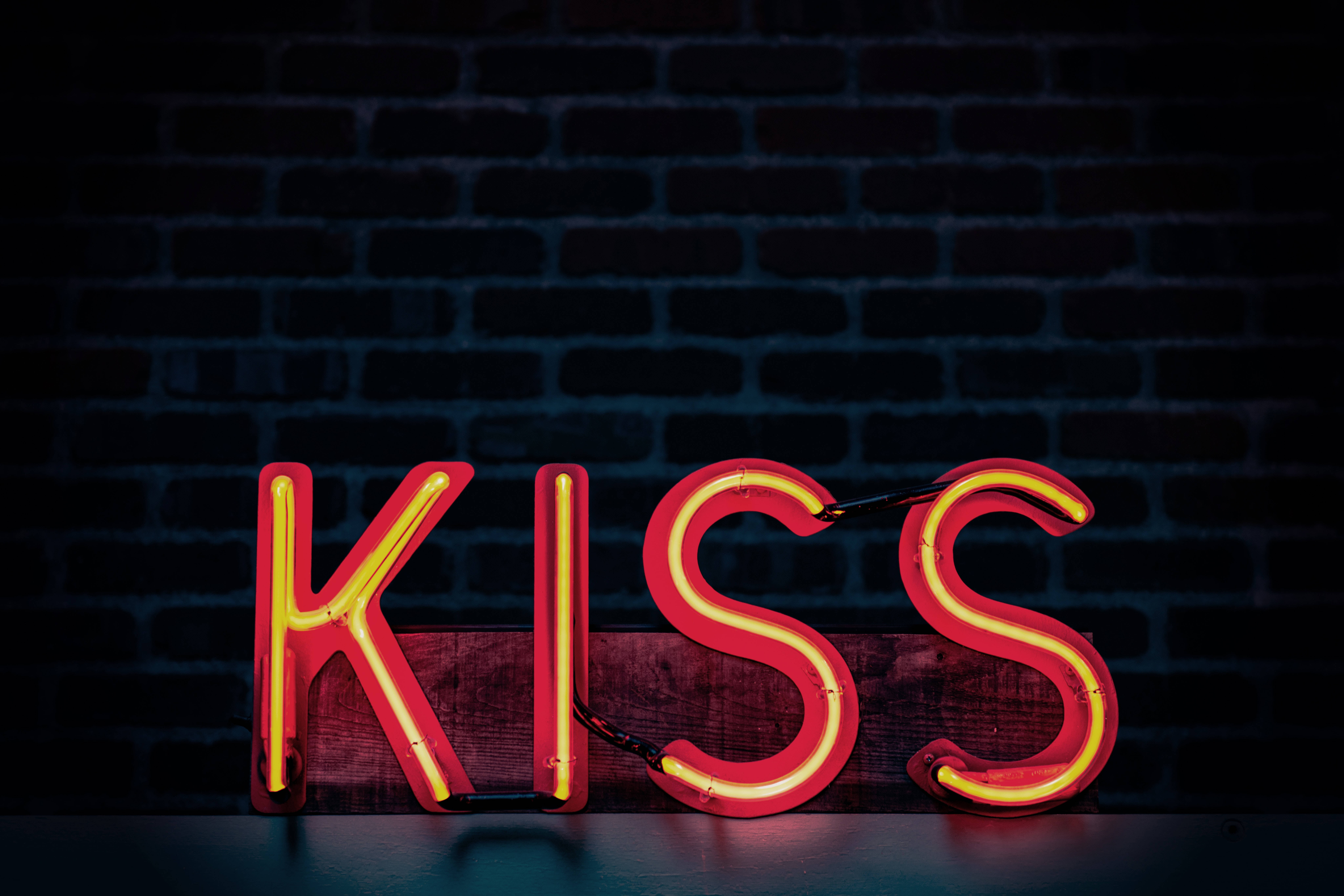 Kys neonskilt Wallpapers