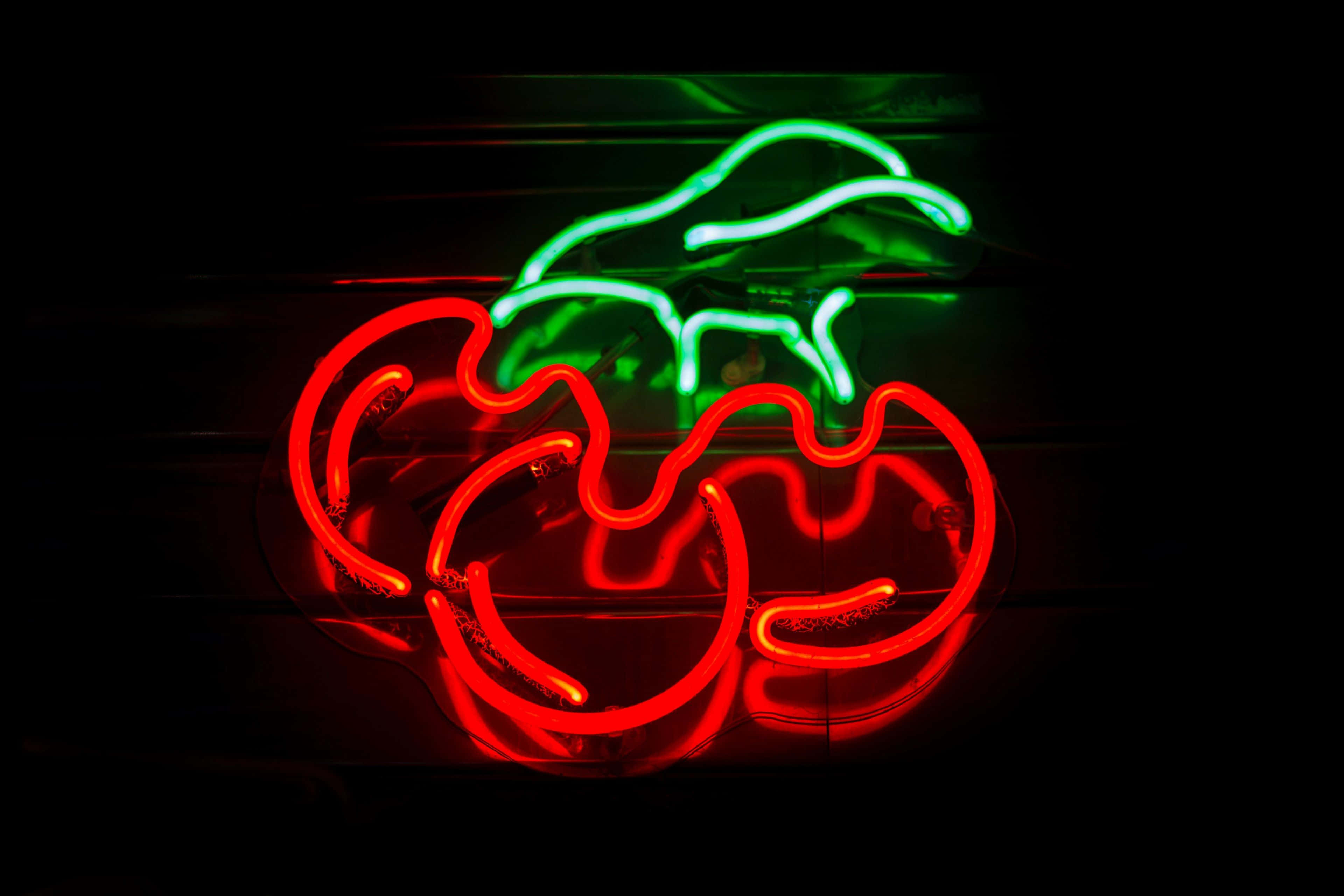 Levende neonlys rød baggrund Wallpapers