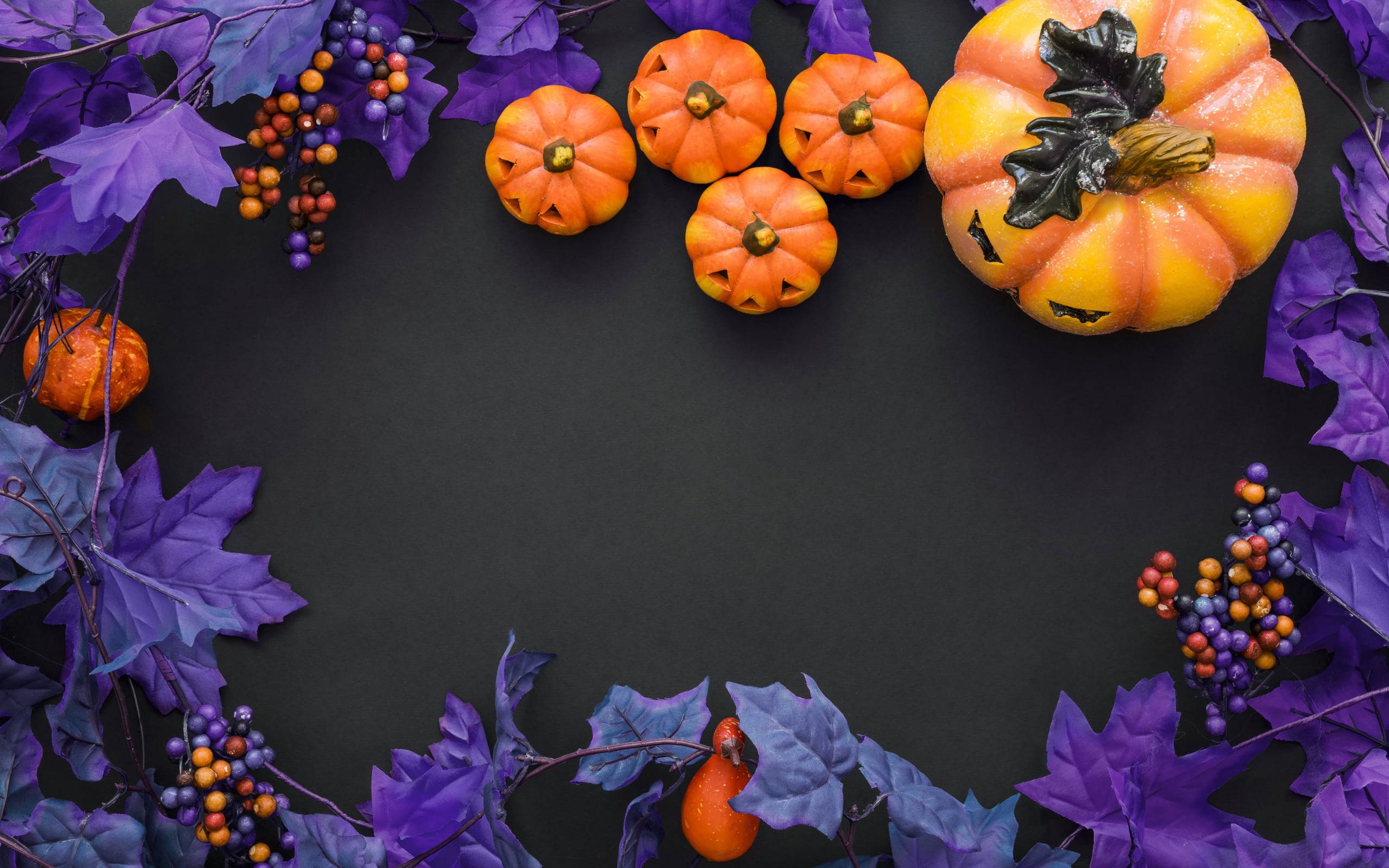 Lilla sød æstetisk Halloween Wallpapers