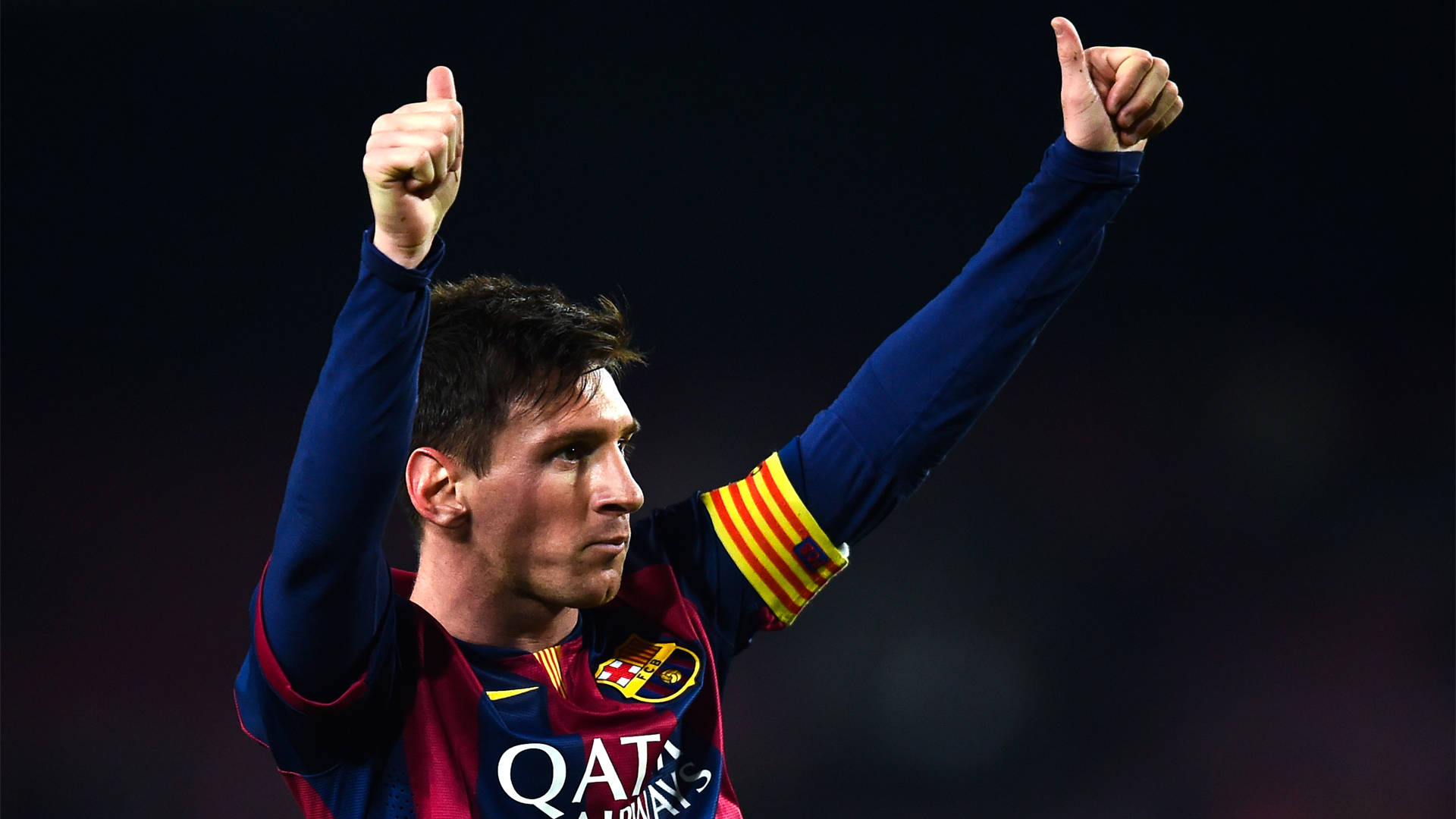 Lionel Messi med to tommelfingre op Wallpapers
