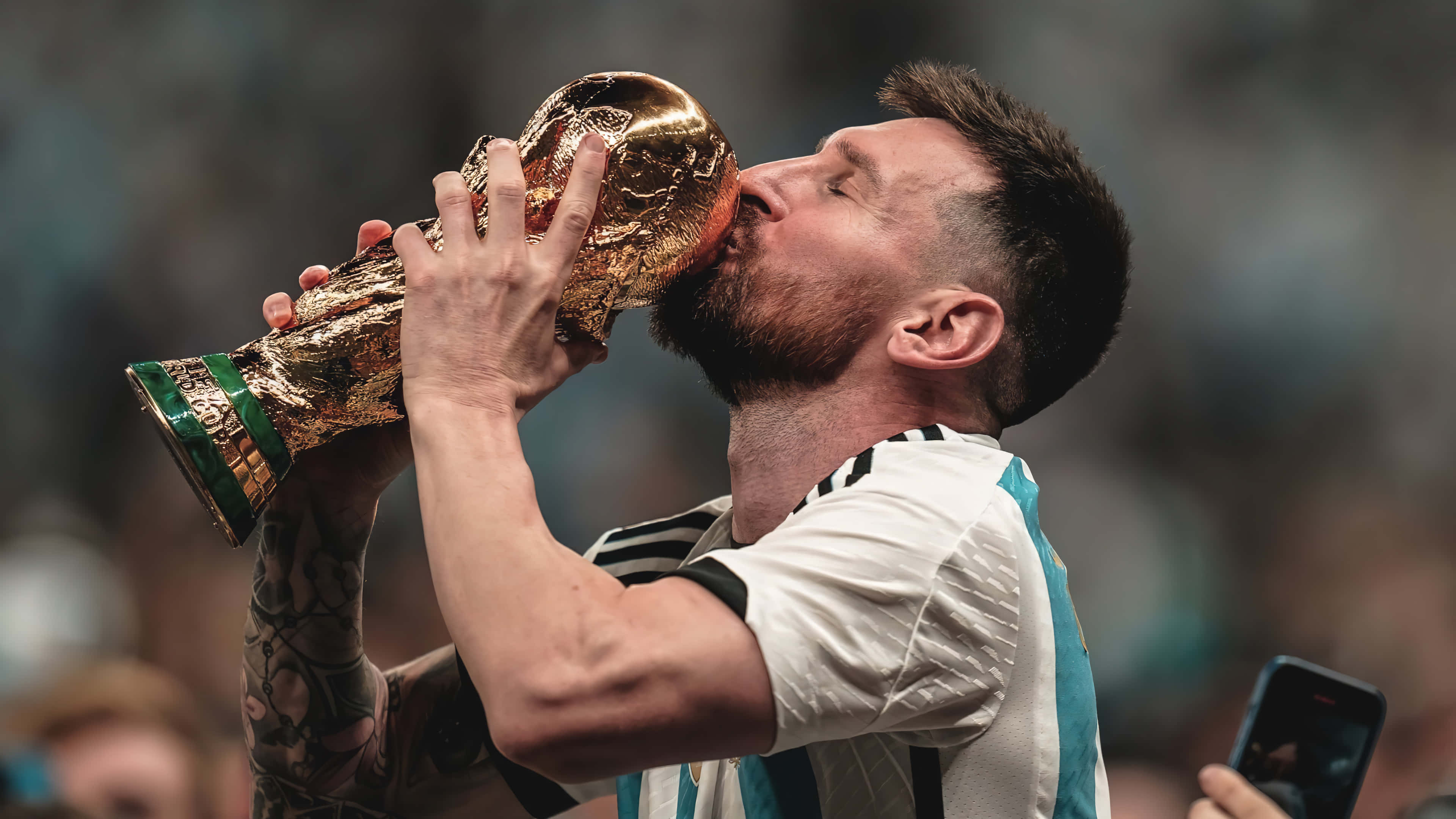 Lionel Messi spiller fodbold Wallpapers