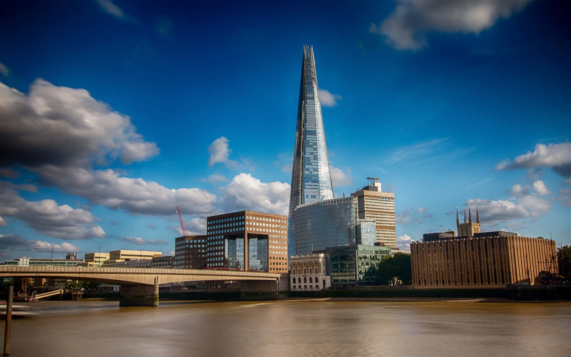 London Skyline og The Shard i levende farver Wallpapers