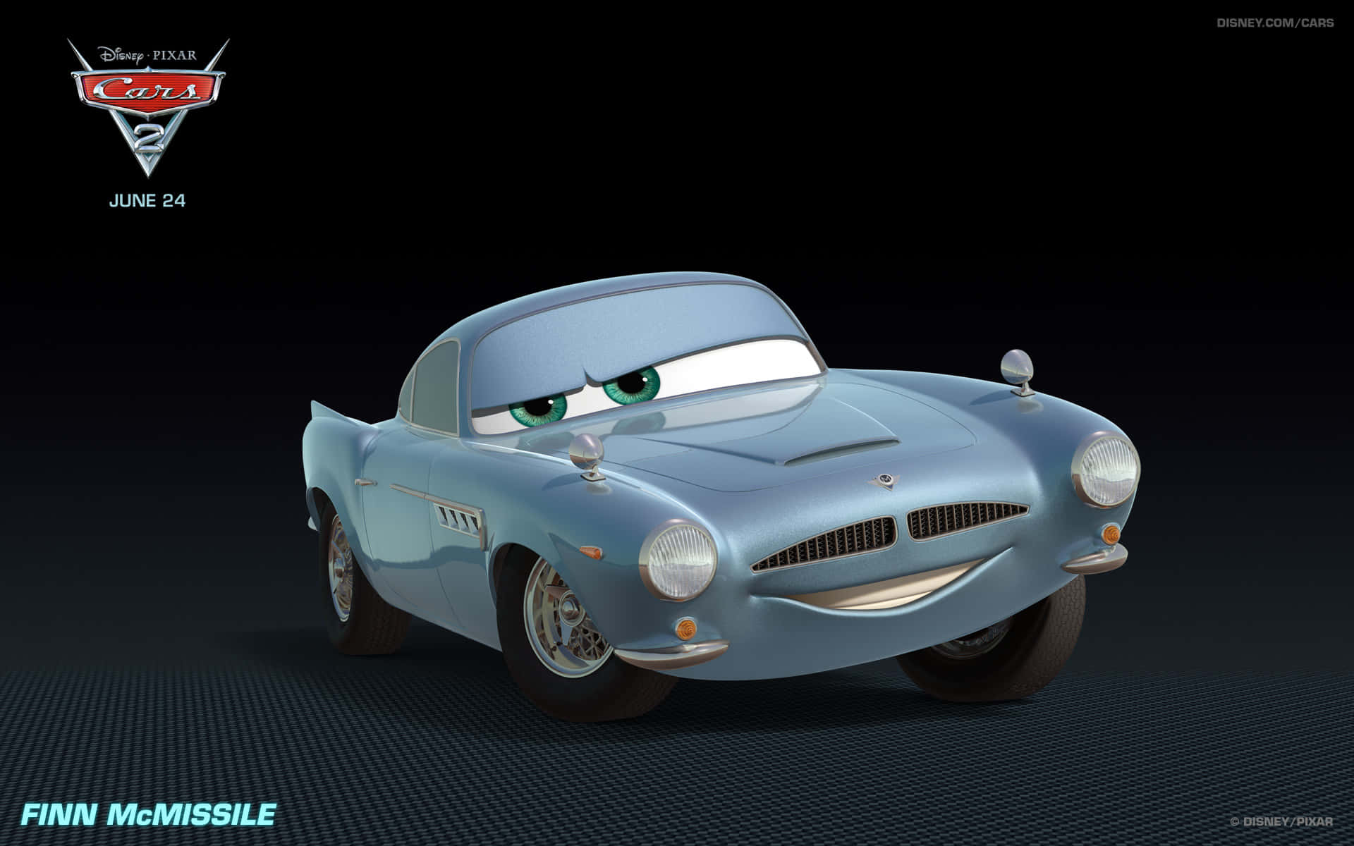 Lynet McQueen kører væddeløb mod Francesco Bernoulli i Biler 2 Wallpapers