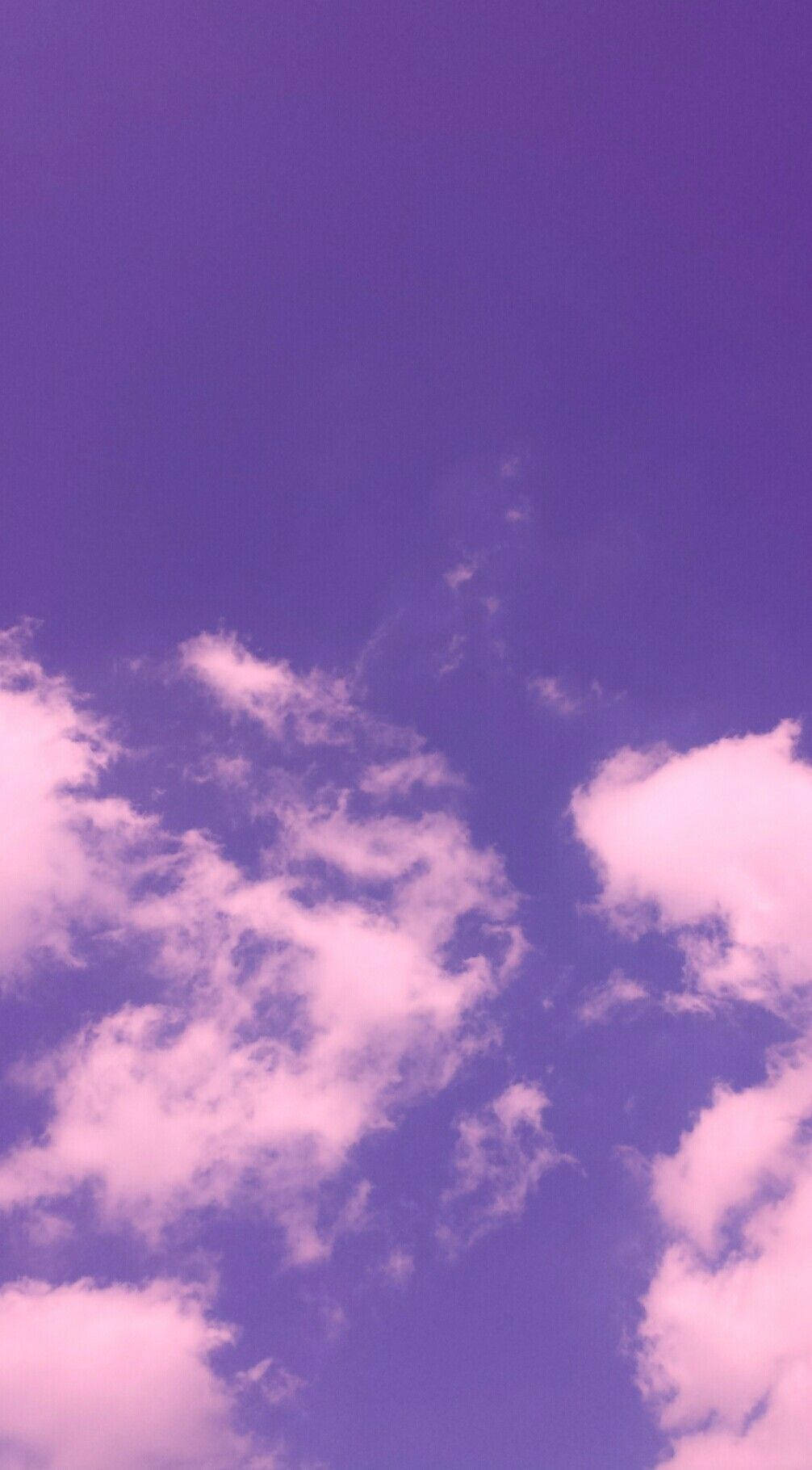 Lys lilla æstetisk skyet himmel Wallpapers