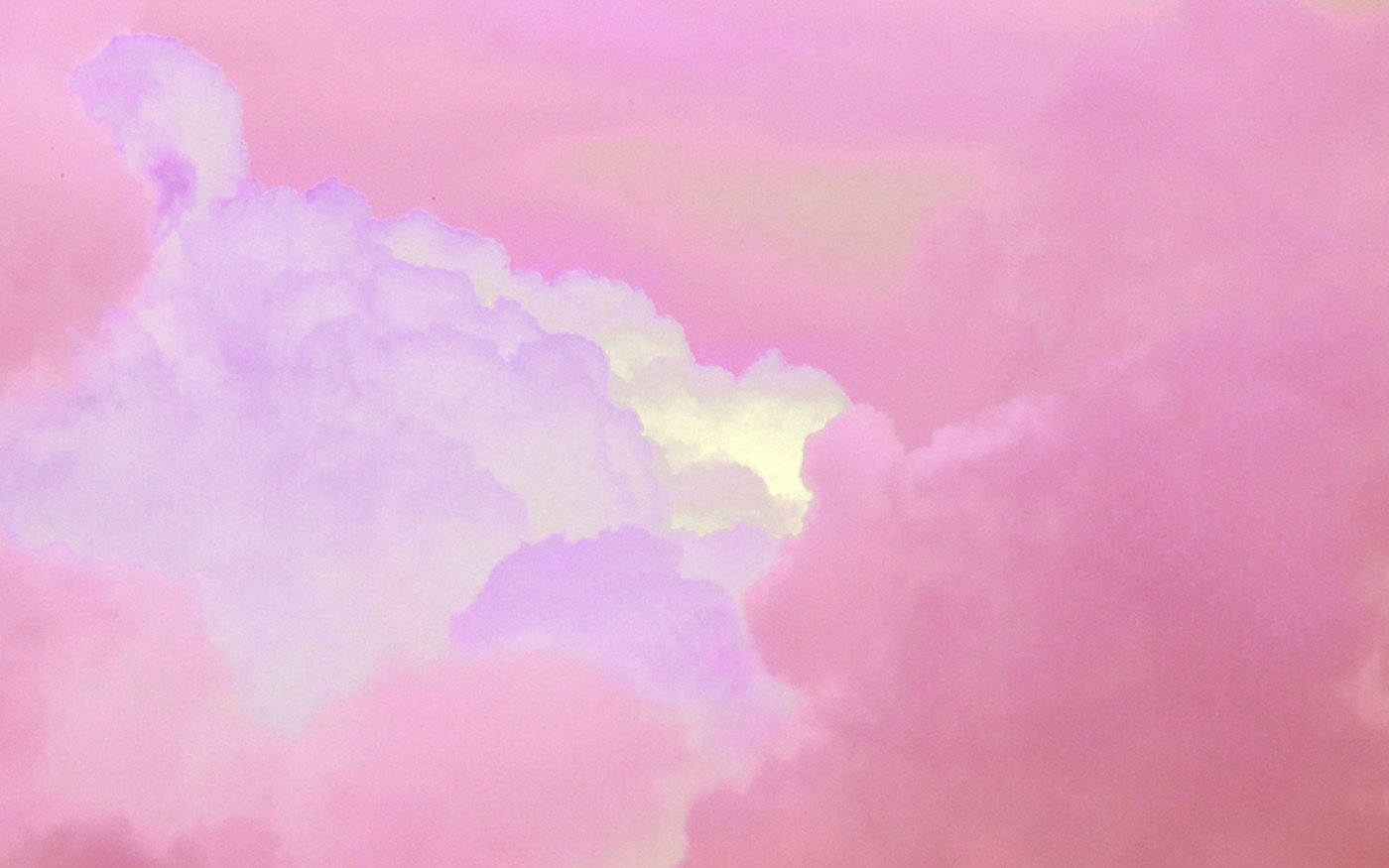 Lyserød skysskærm Wallpapers