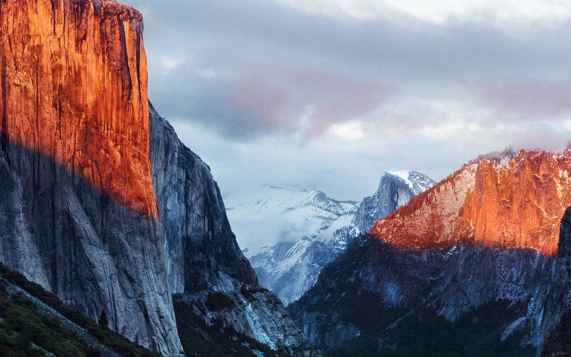 Majestætisk Yosemite-bjerg set fra en MacBook Pro Wallpapers