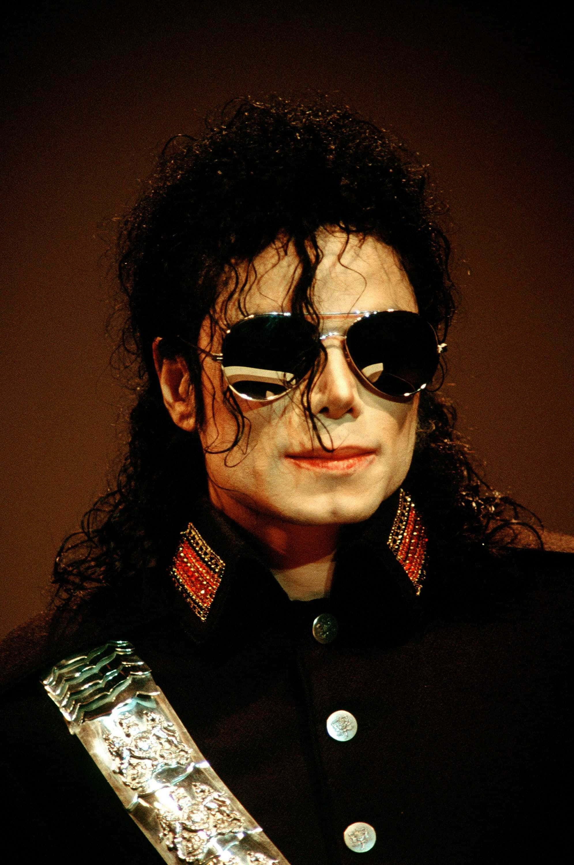 Michael Jackson ikonisk positur under optræden i 1991 Wallpapers