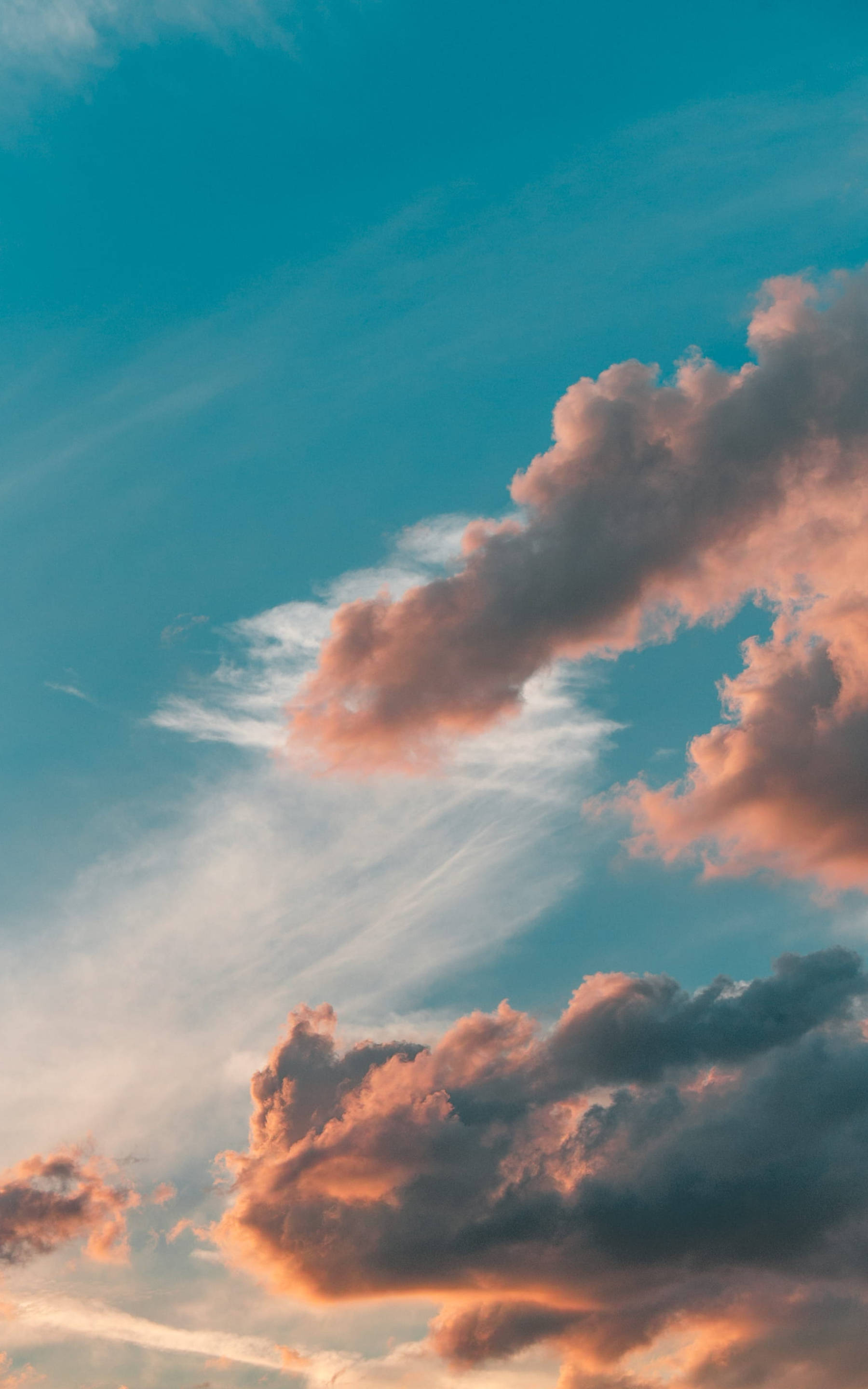 Minimalistisk blå himmel i pastelfarver Wallpapers