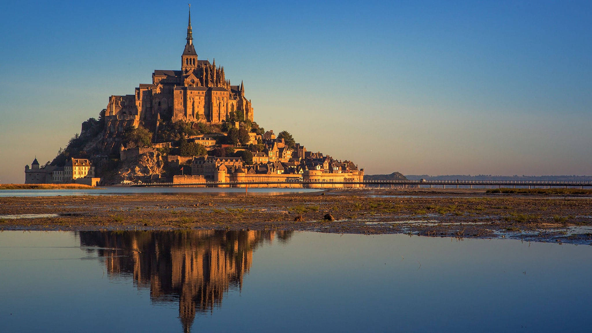 Mont Saint Michel klar himmel Wallpapers