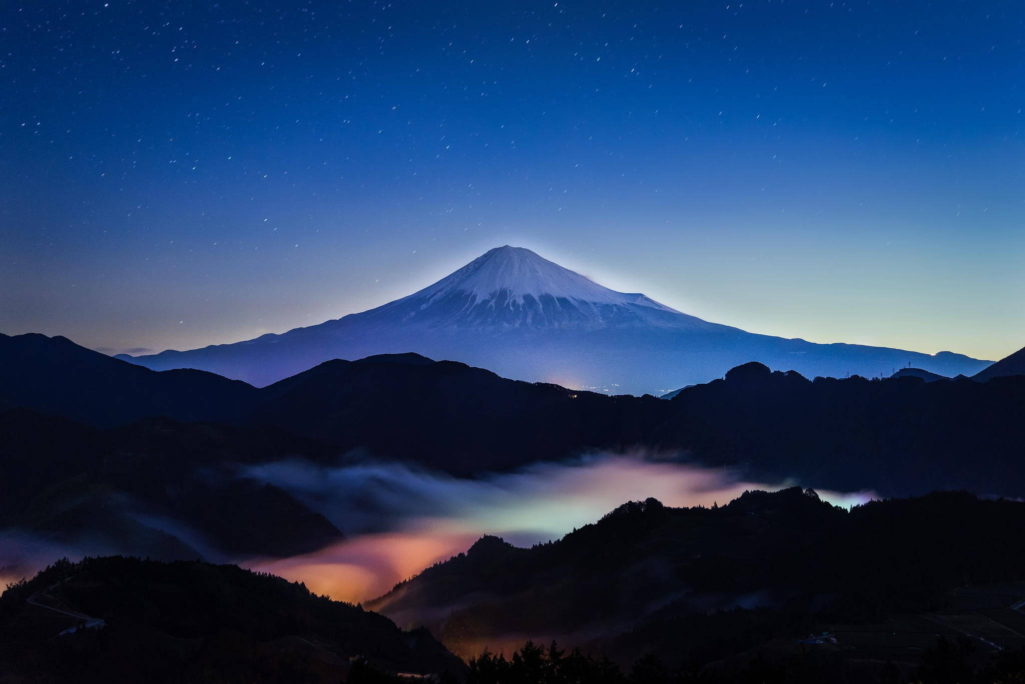 Mount Fuji Japan 4K om natten Wallpapers
