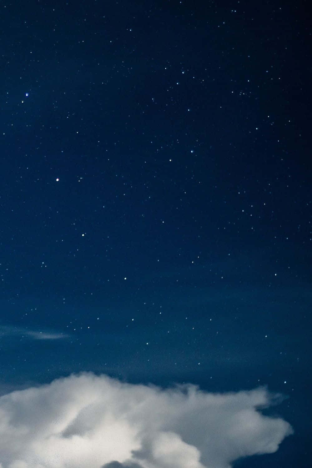 Mørkeblå stjerne hvid sky Wallpapers