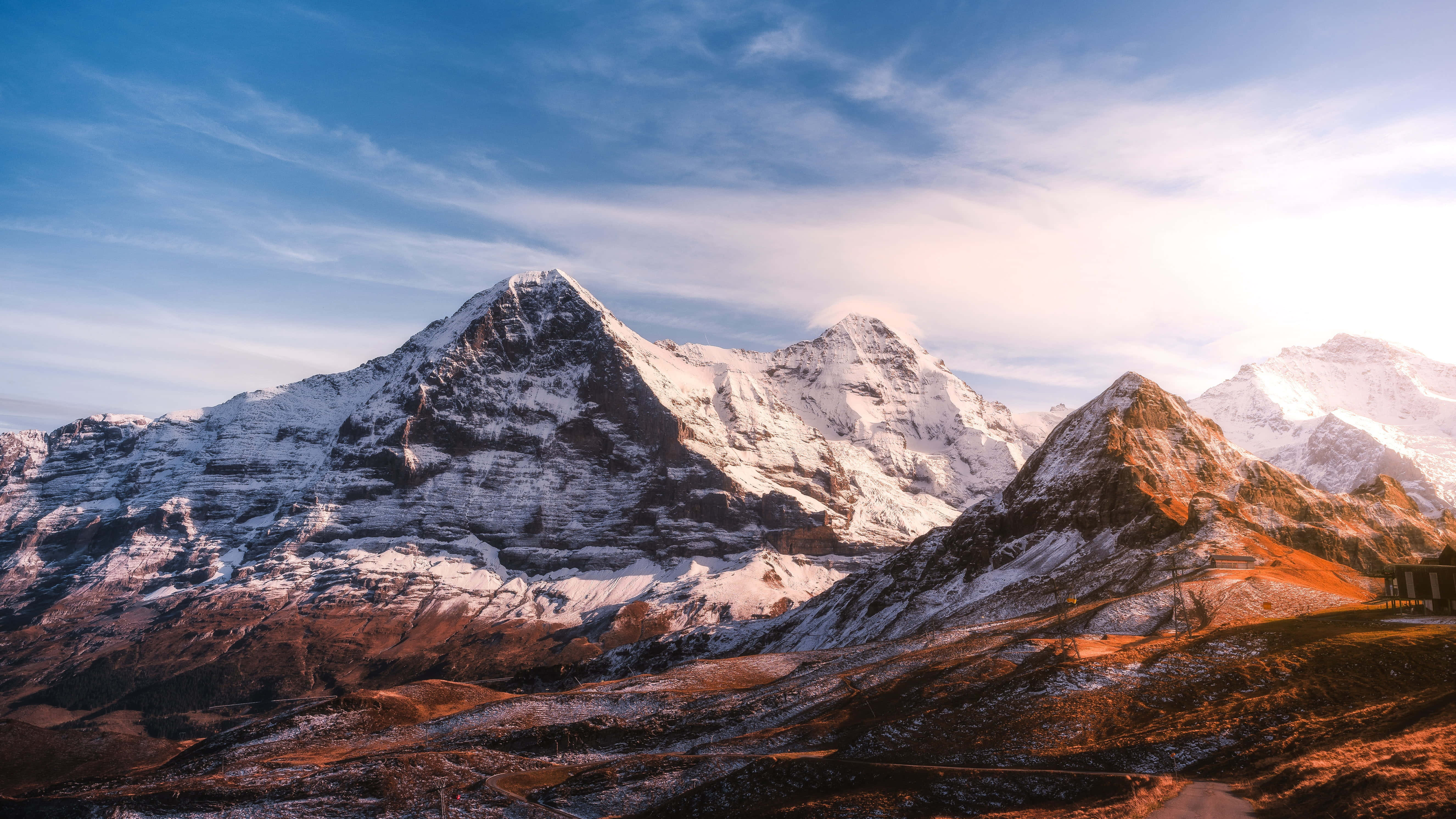 Nepals bjerge er dækket af sne Wallpapers