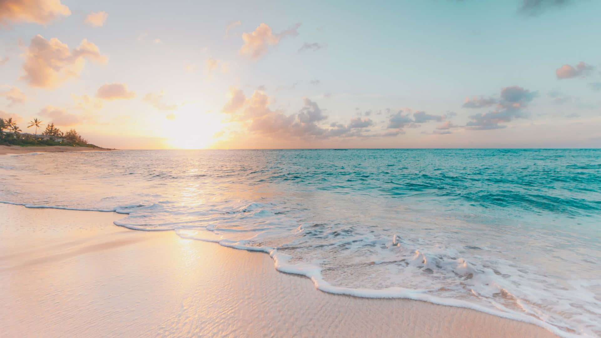 Nyd den fantastiske udsigt over en fantastisk begivenhed ved enhver strand solnedgang. Wallpapers