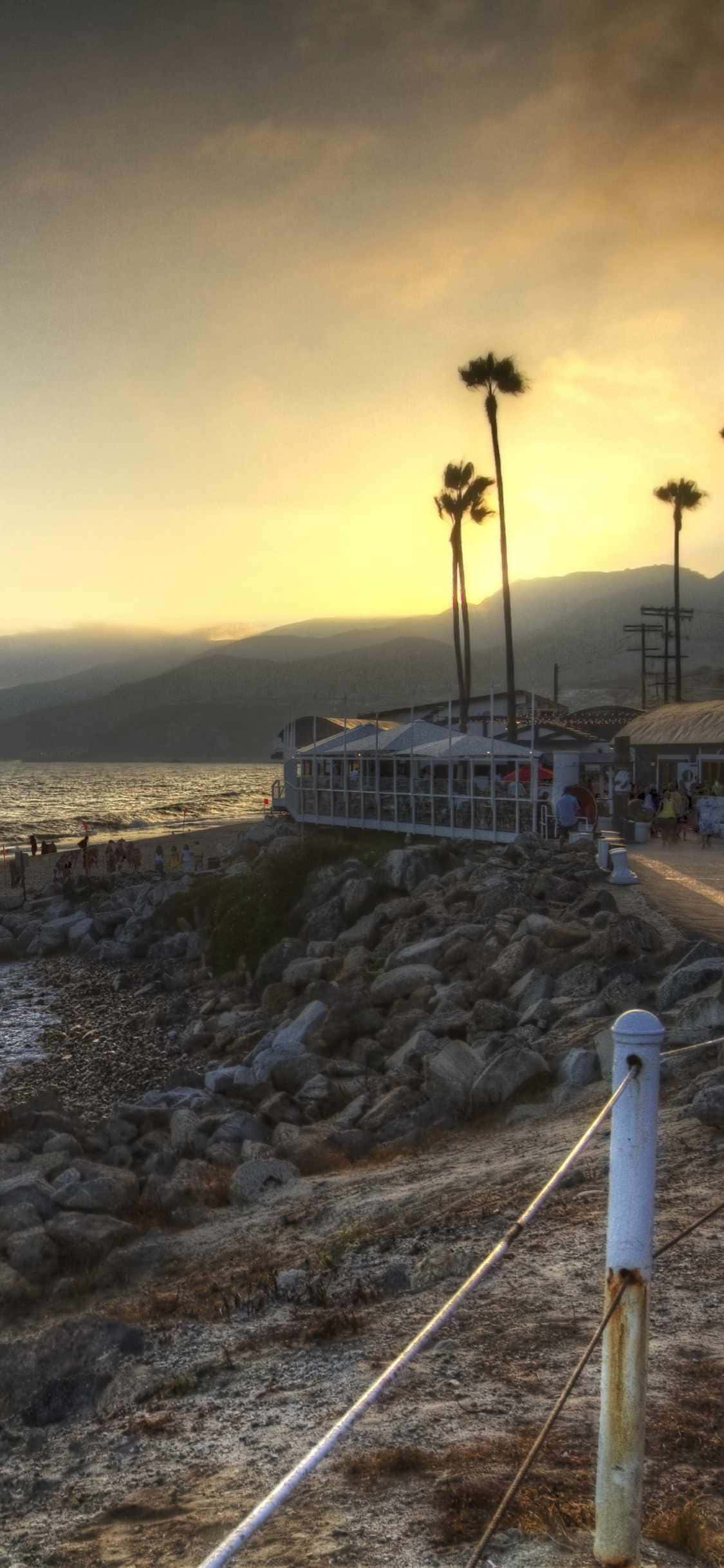 Nyd det storslåede landskab i Malibu Wallpapers