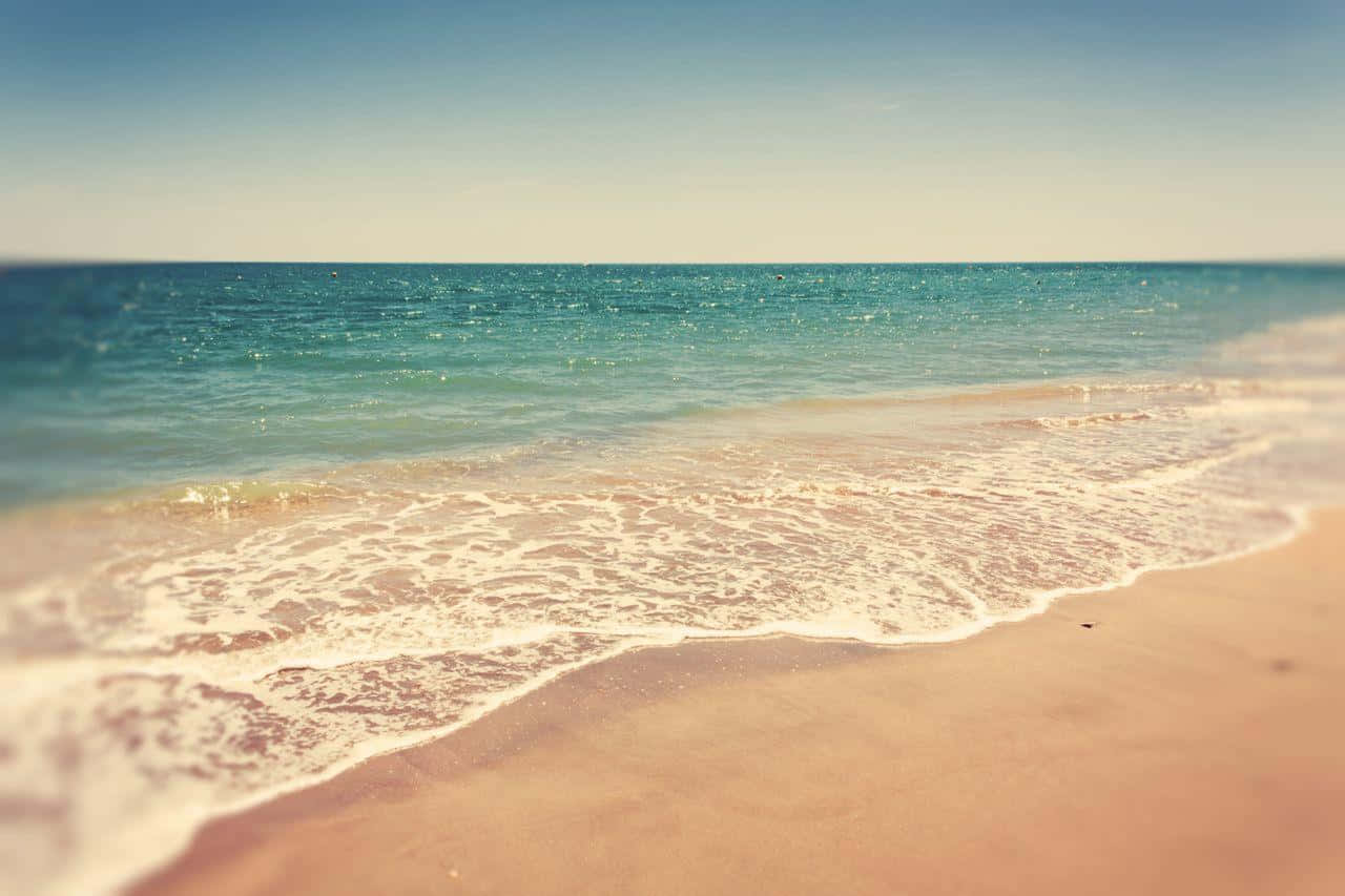 Nyd en magisk aftenstur på en smuk Aesthetic Beach. Wallpapers