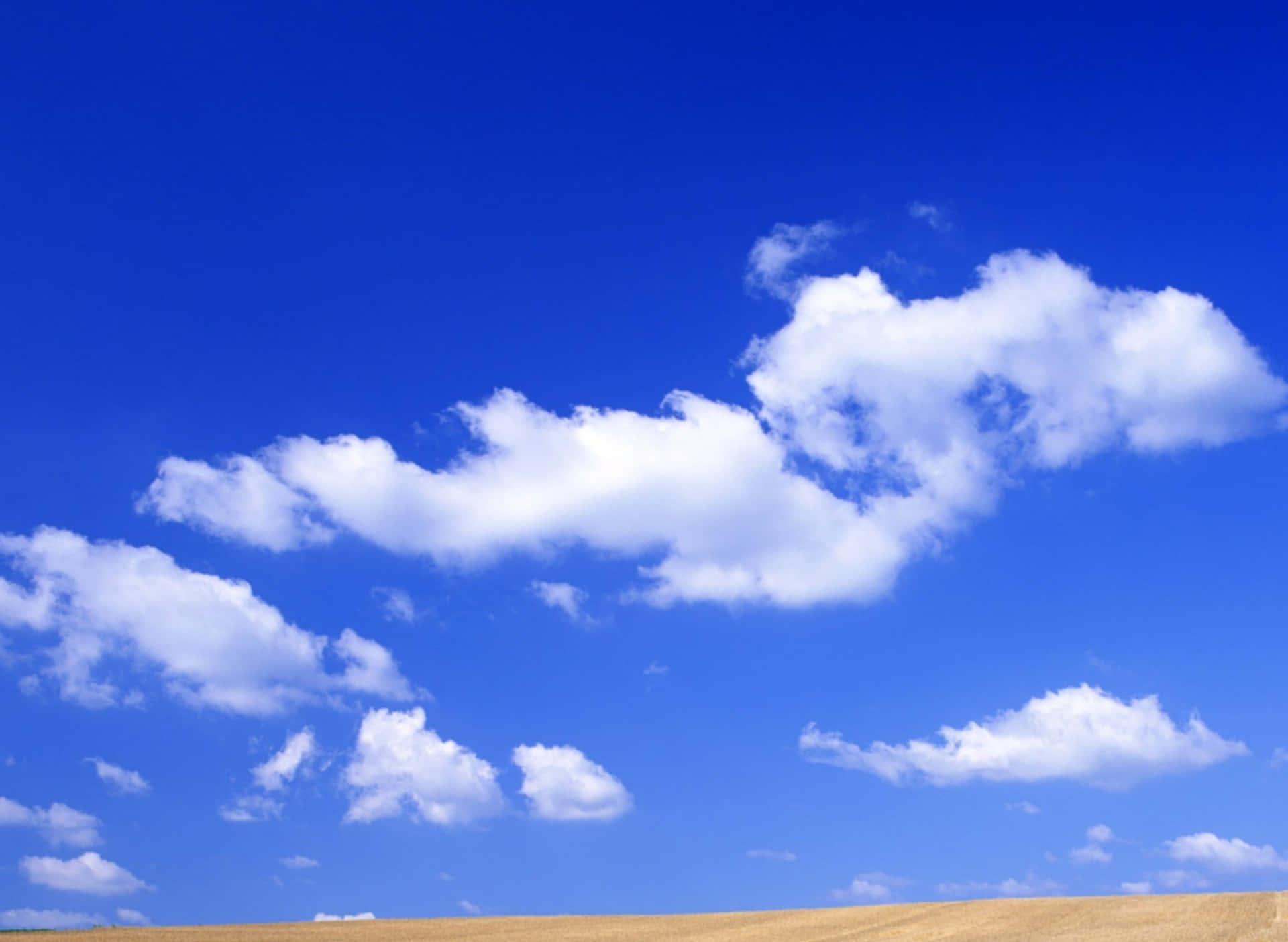Nyd skønheden ved en blå himmel Wallpapers