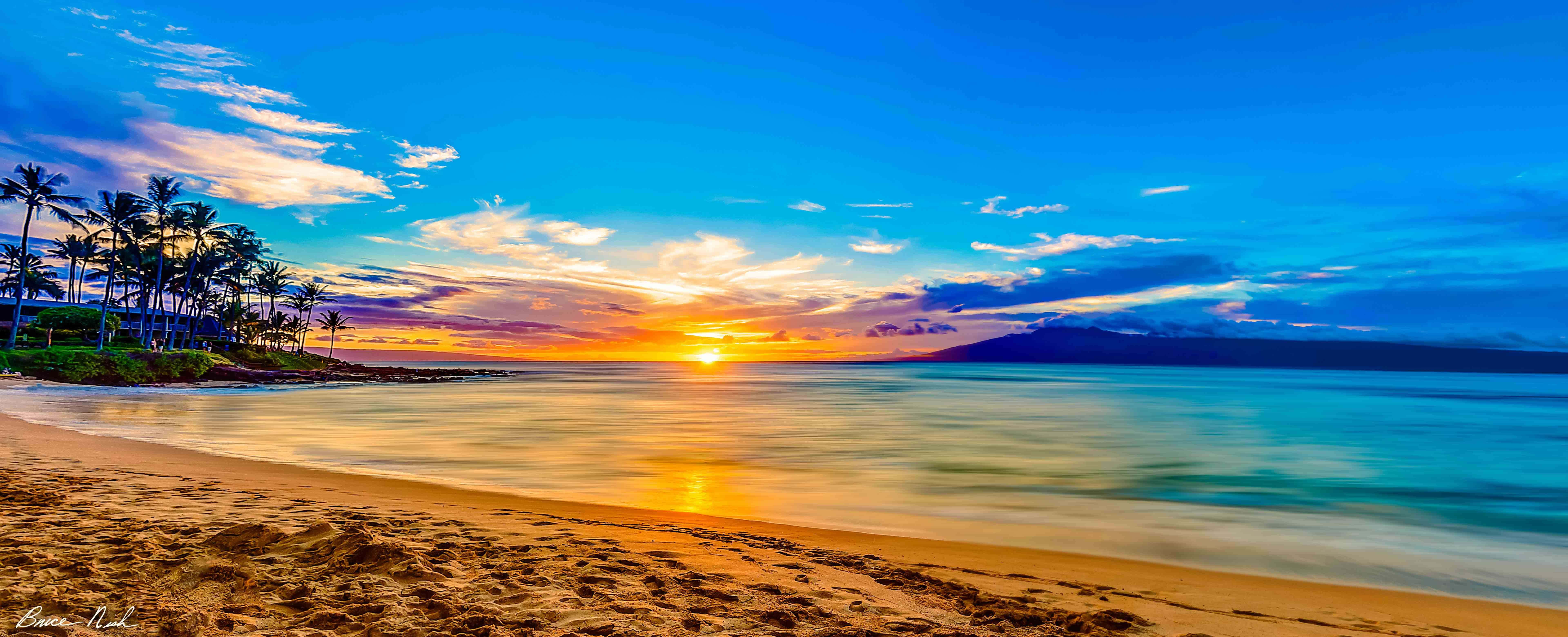 Nyd solnedgangen fra din yndlingsstrand. Wallpapers