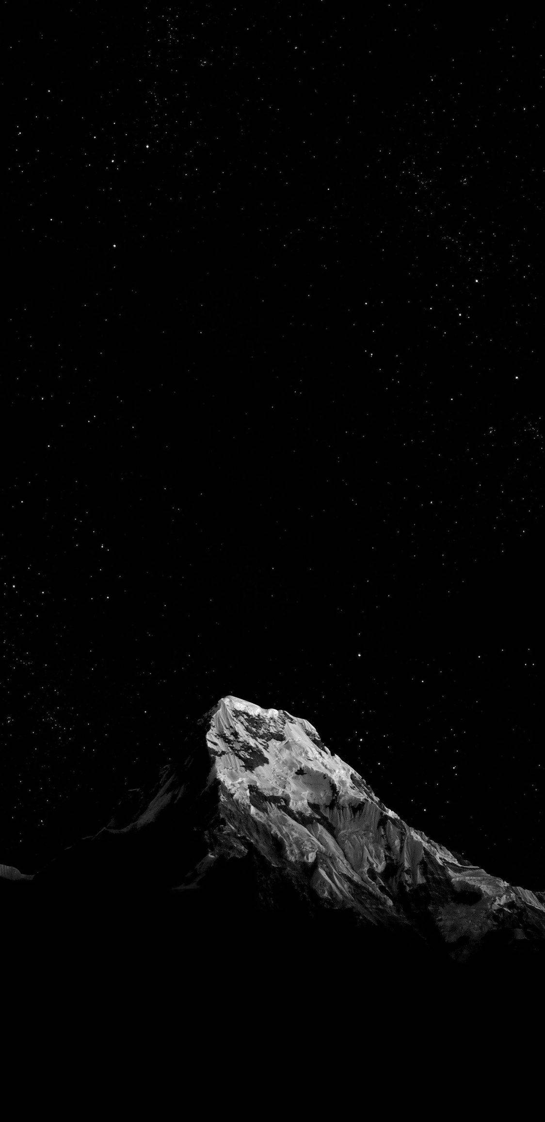 OLED sneklædt bjerg Wallpapers