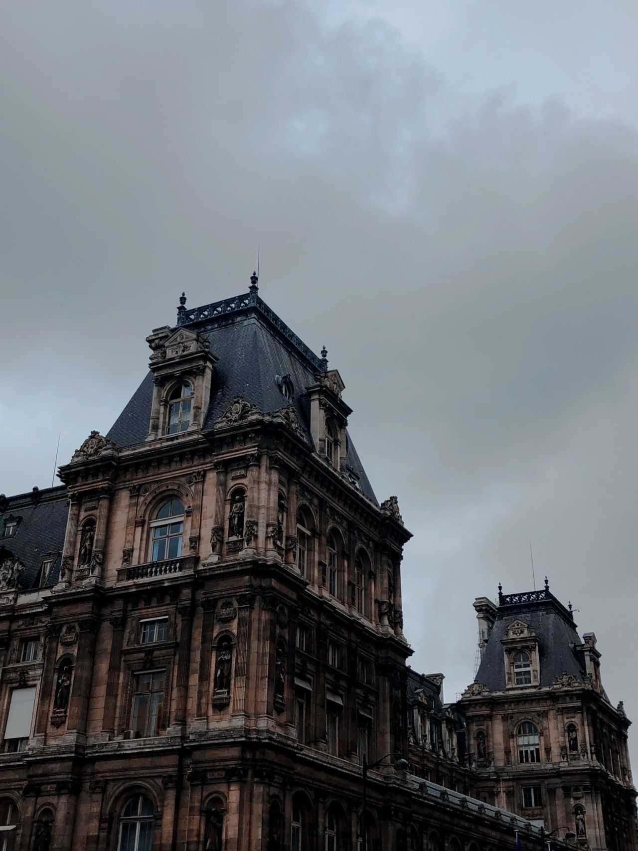 Omfavn den mystiske charme ved Dark Academia-æstetik Wallpapers