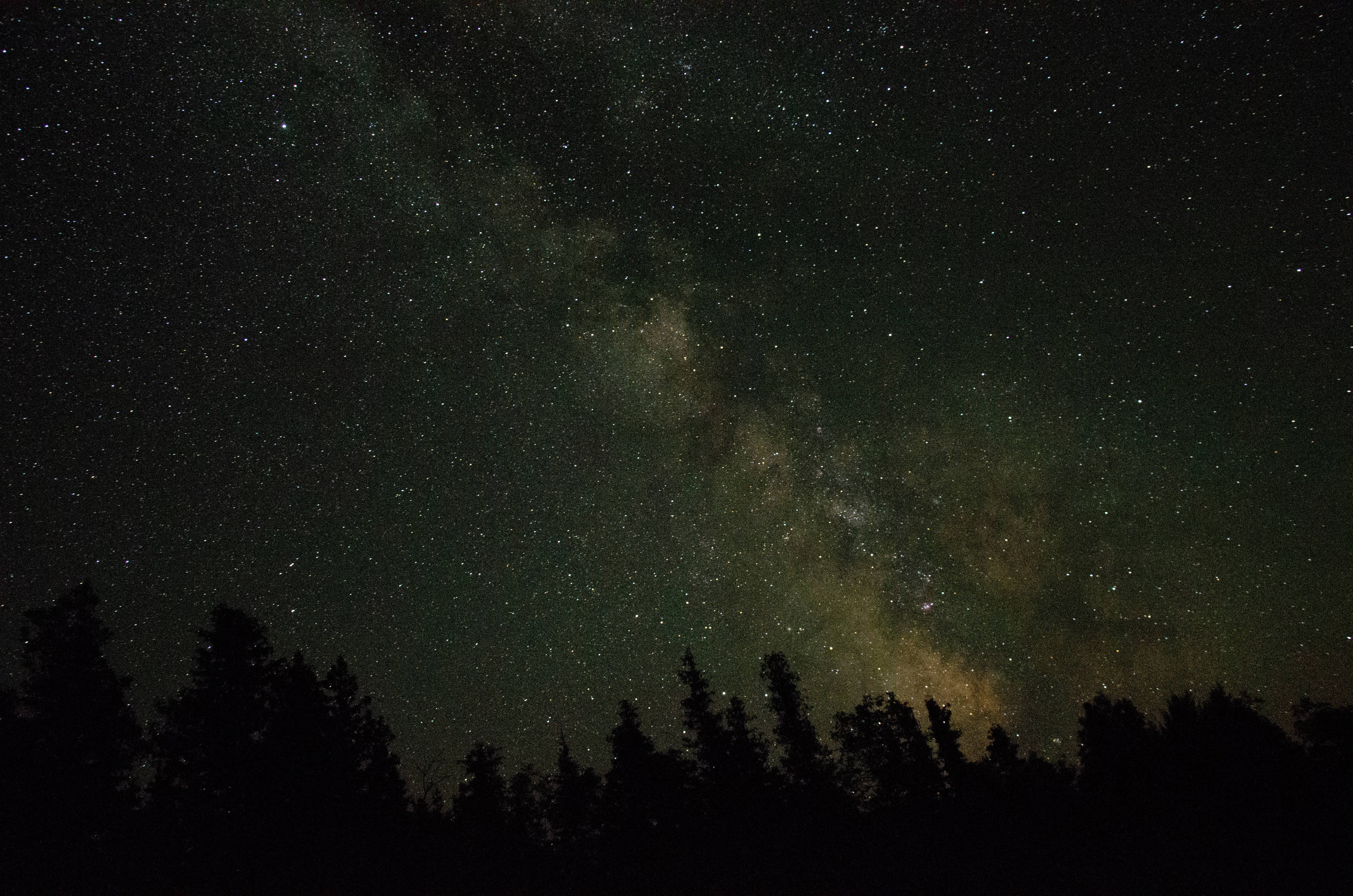 Oplev en magisk nattehimmel, der glitrer med stjerner Wallpapers