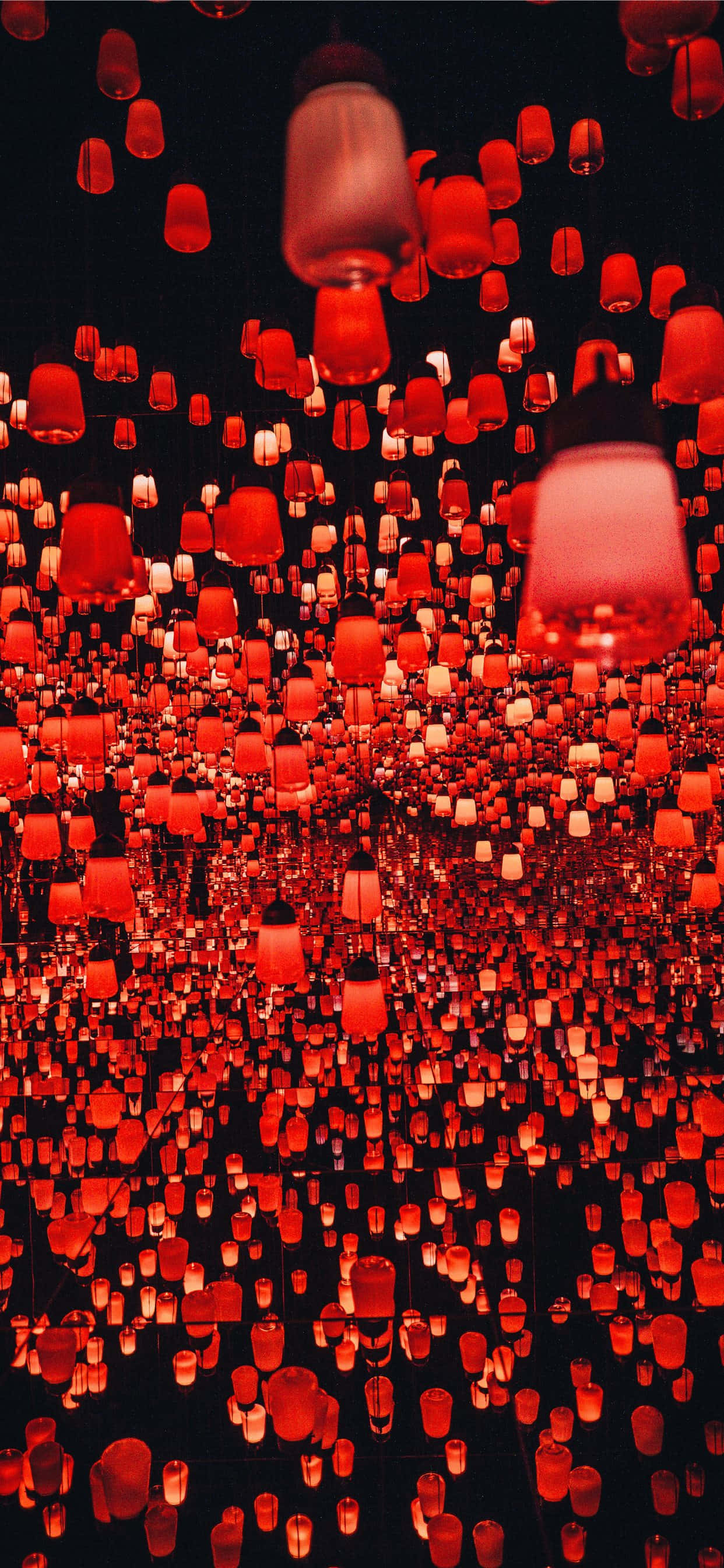 Oplyst lanterne, der lyser i natten Wallpapers