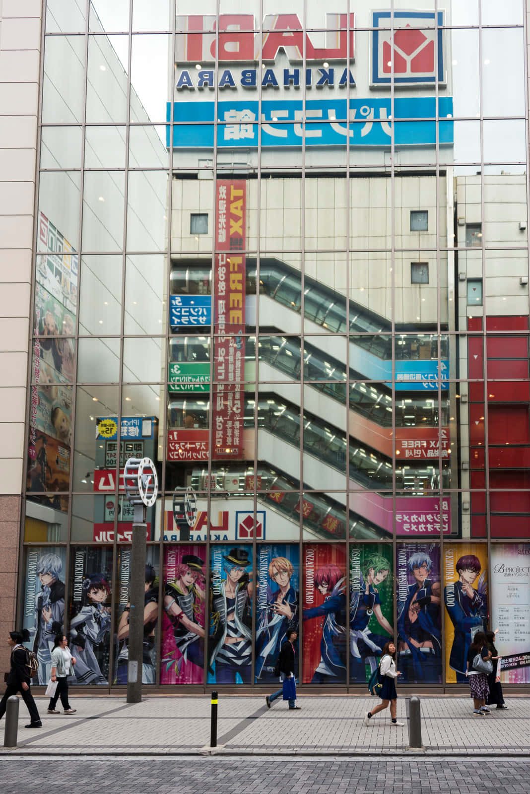 Otaku-entusiast nyder anime og manga Wallpapers
