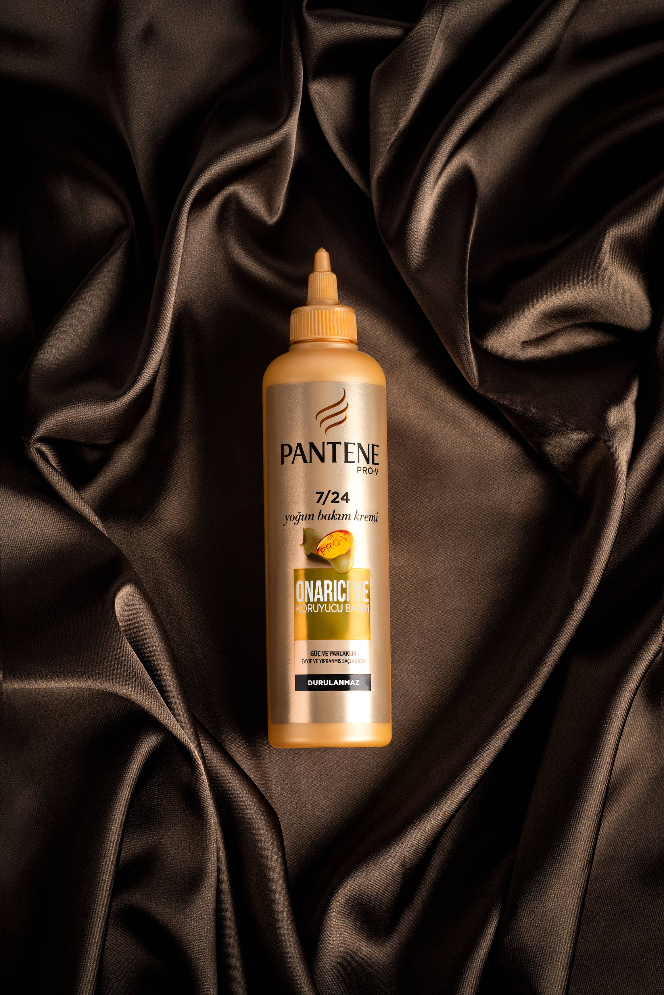 Pantene på brunt klæde til iPad Pro Wallpapers