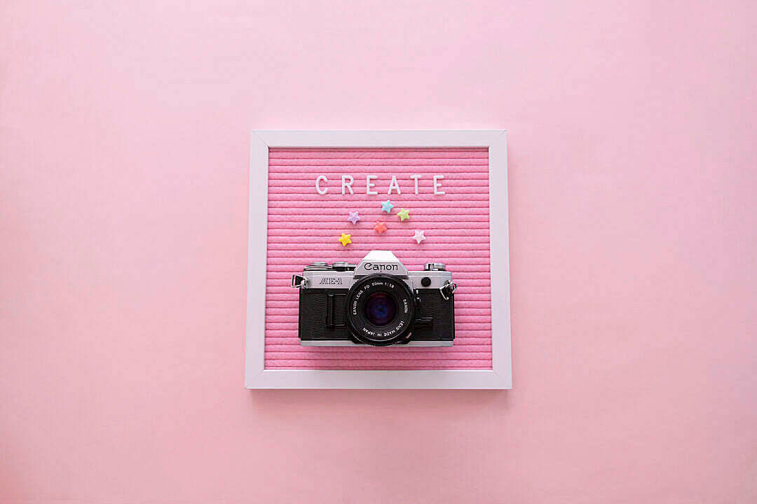 Pastel pink æstetisk bogstavtavle Wallpapers