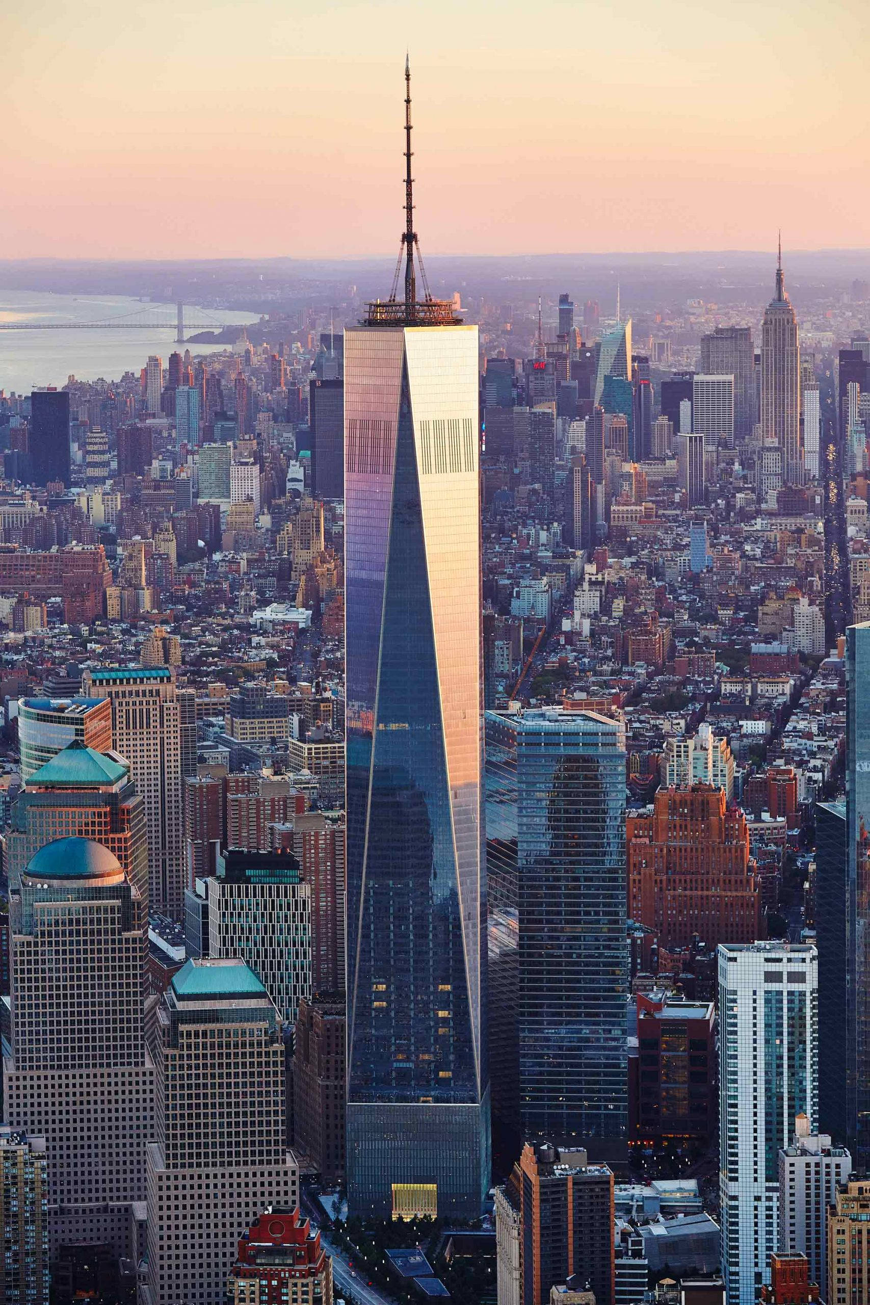 Pink og blå One World Trade Center Wallpapers