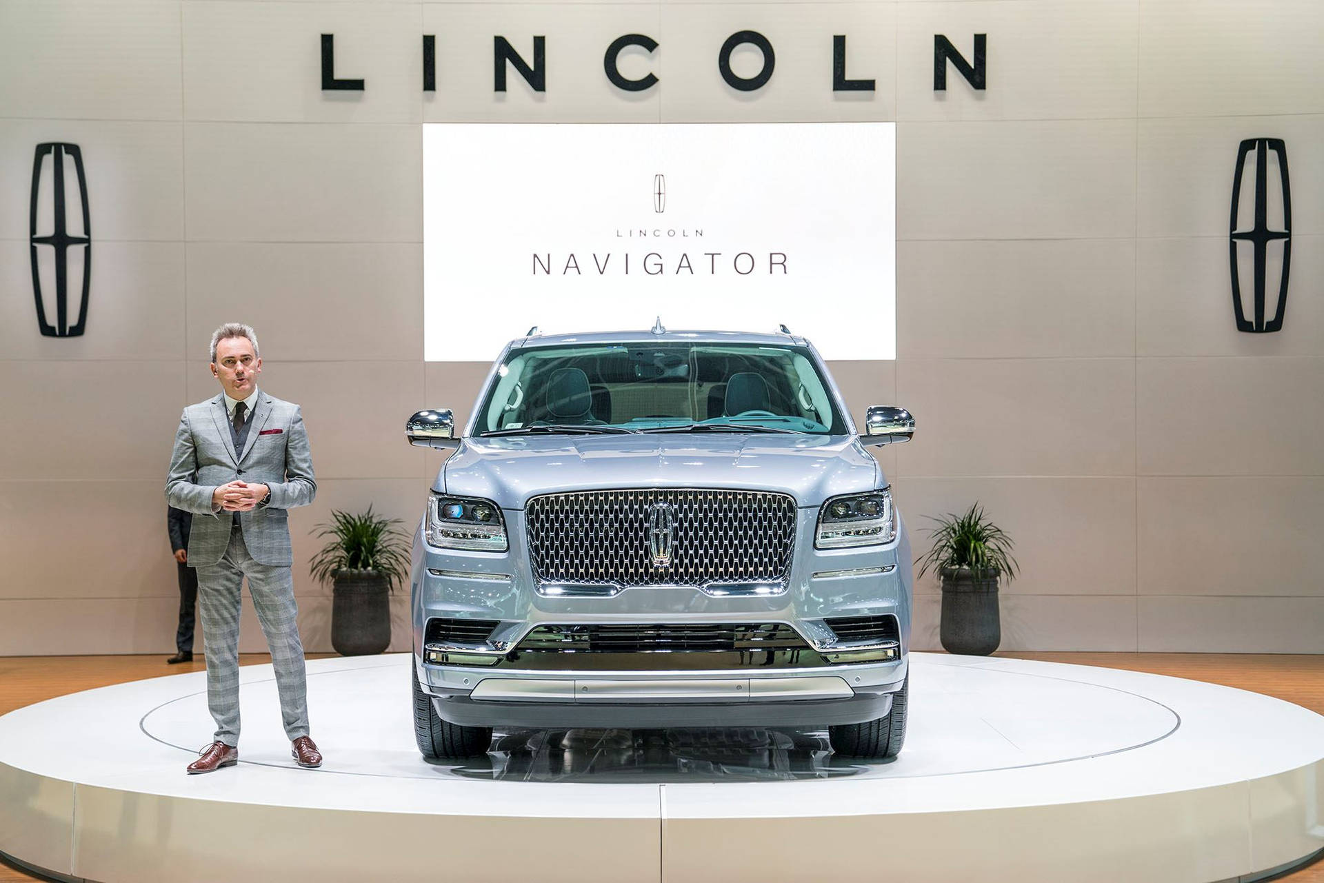 Premium blå finish Lincoln Car Navigator — Biler Wallpapers
