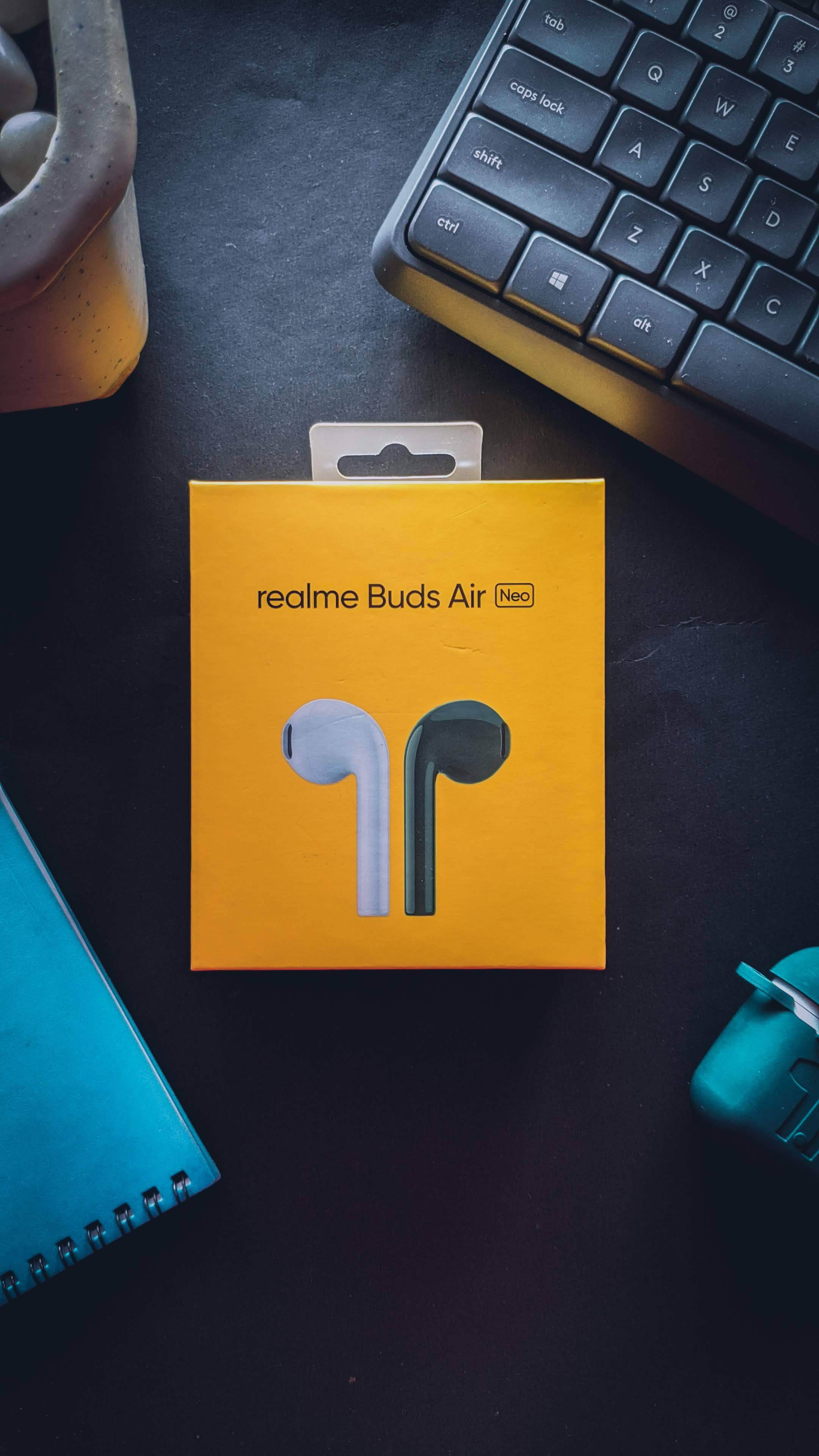 Realme Buds Air Wallpapers