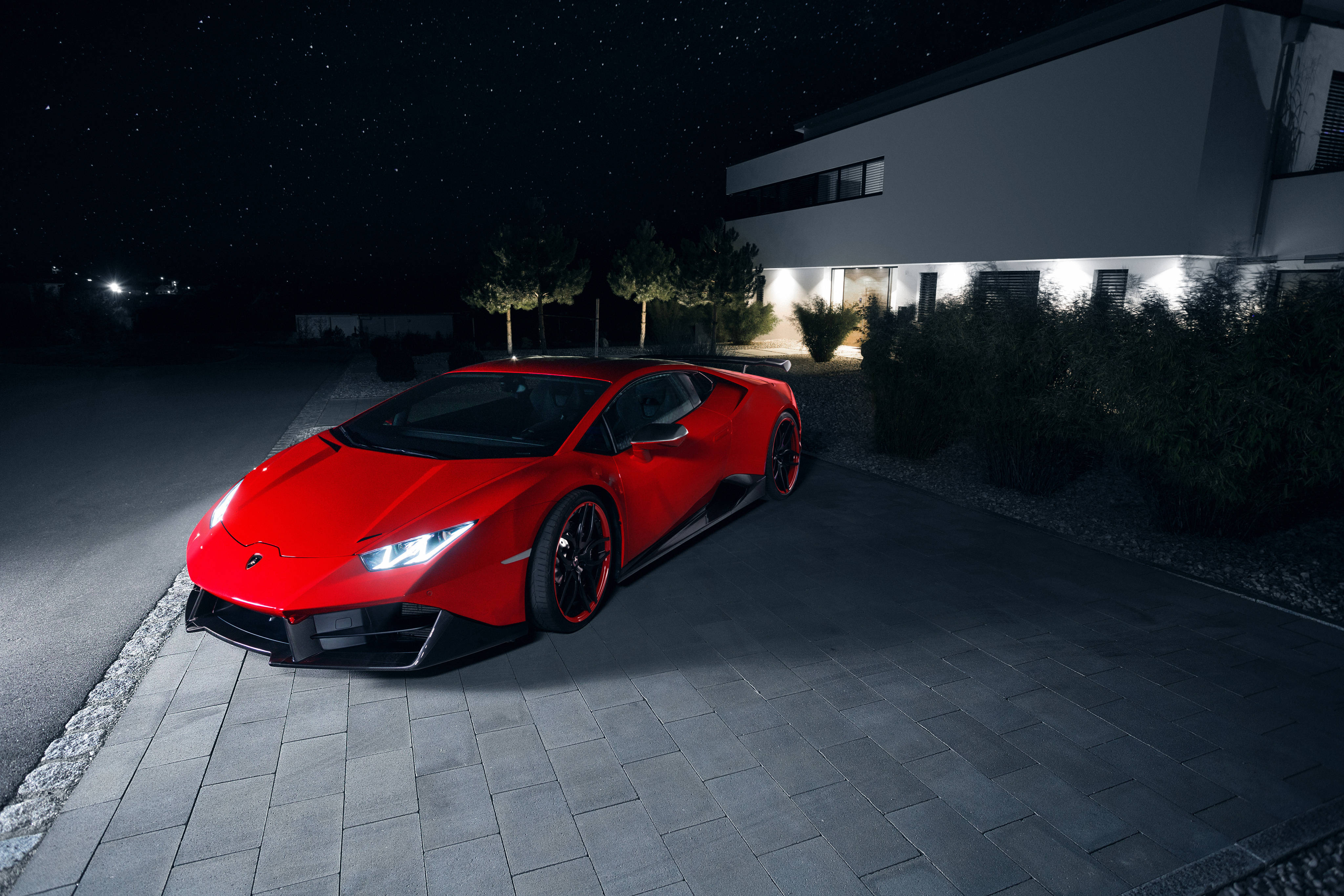 Rød Lamborghini Huracan om natten Wallpapers