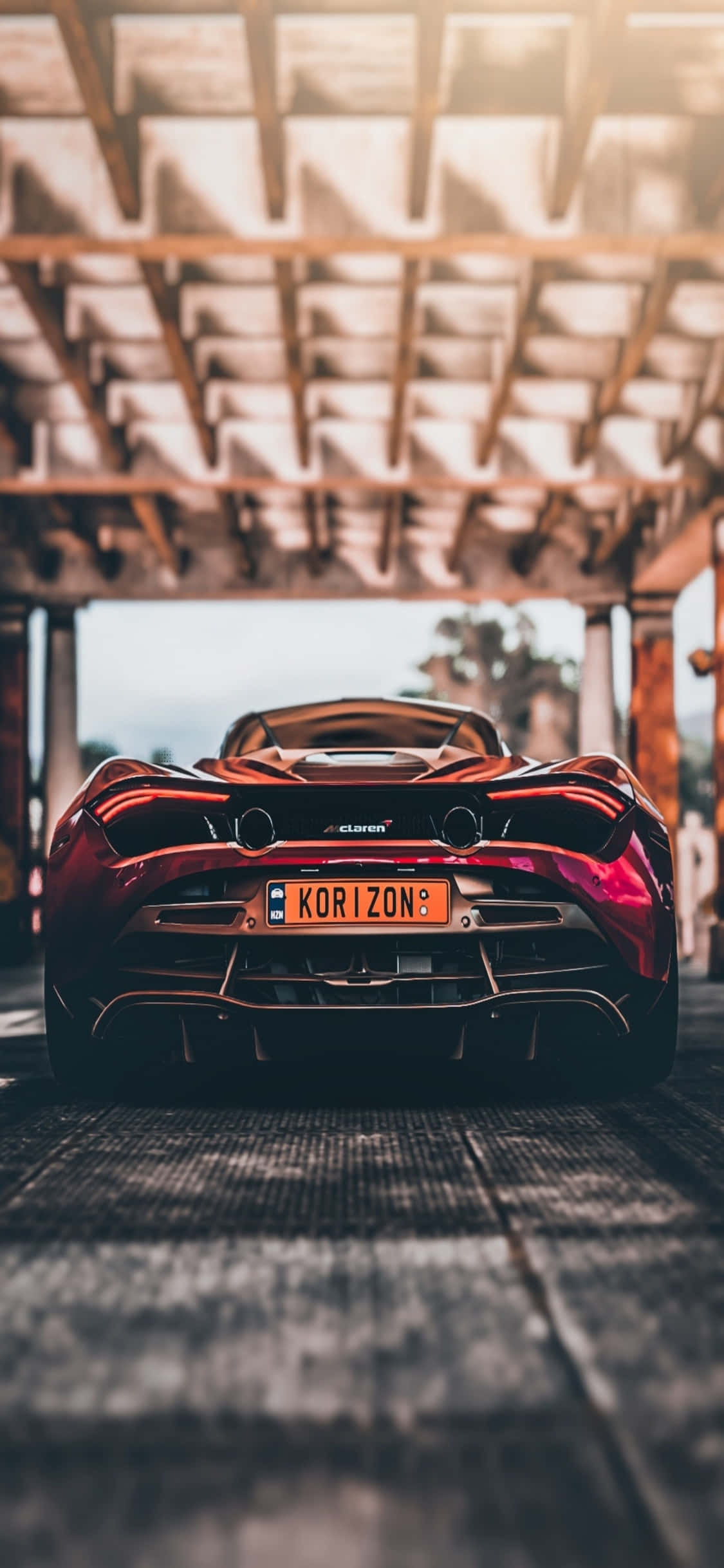 Sæt dig bag rattet i iPhone Xs Mclaren 720s Wallpapers