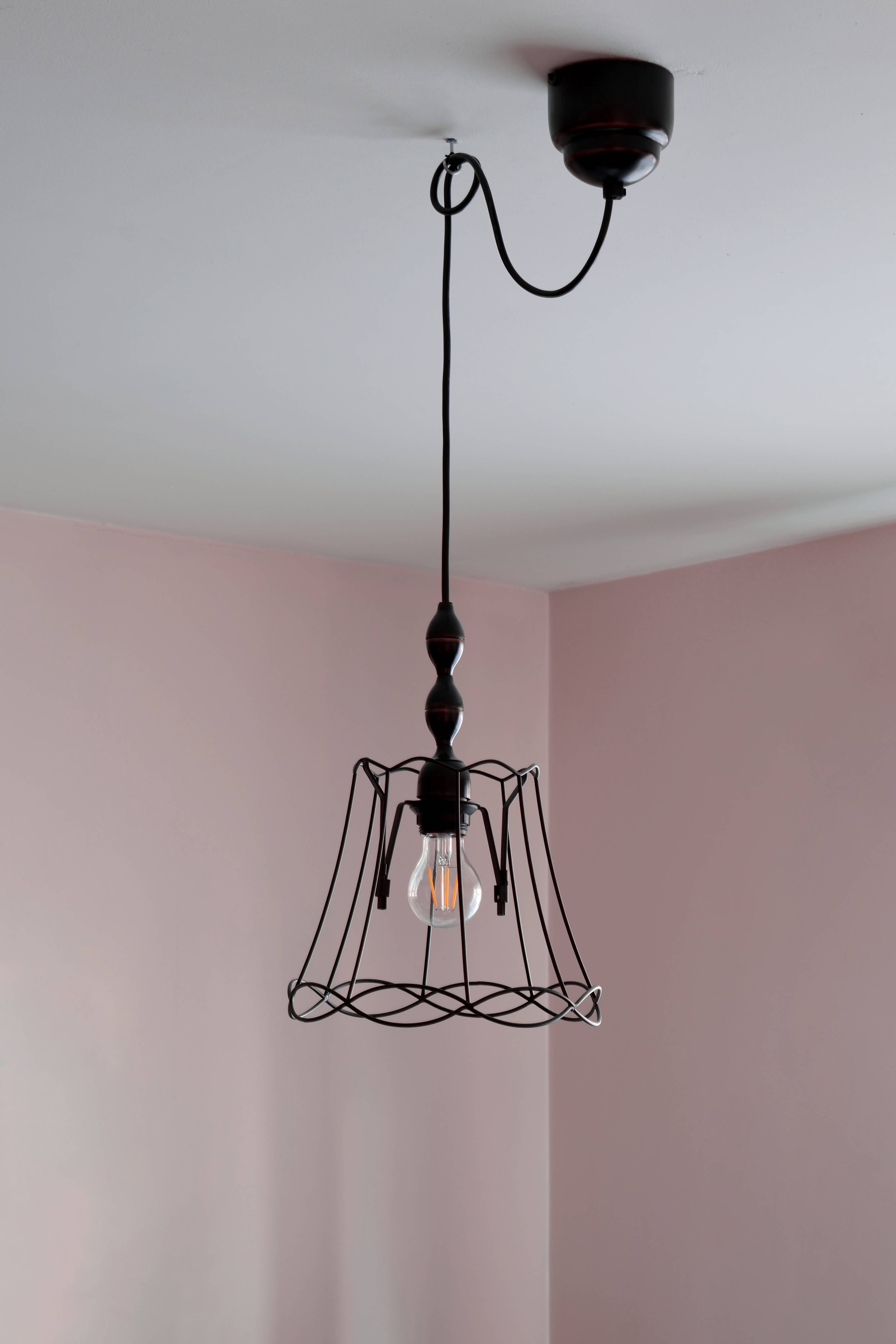 Sød feminin loftlampe Wallpapers