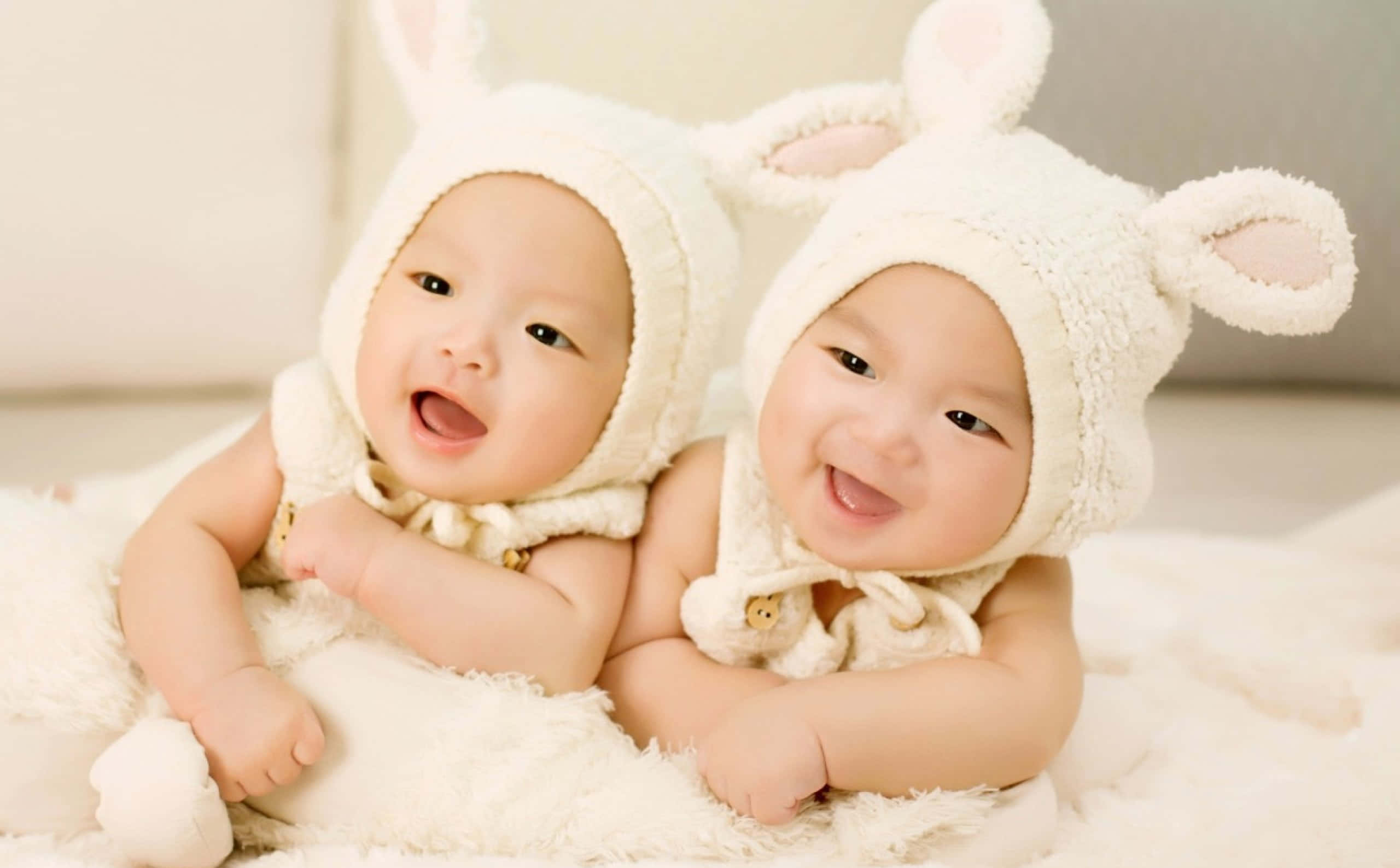 Sød smilende baby Wallpapers