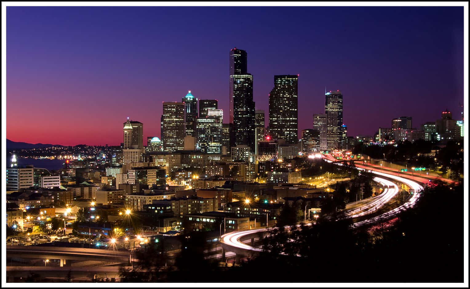 Seattle HD Mørkelilla Wallpapers
