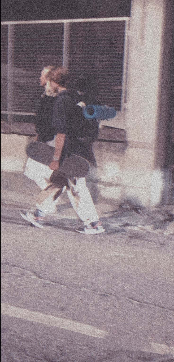 Skater Boy Aesthetic: Stilfuldt cool, klassisk look til dem der elsker skateboarding Wallpapers