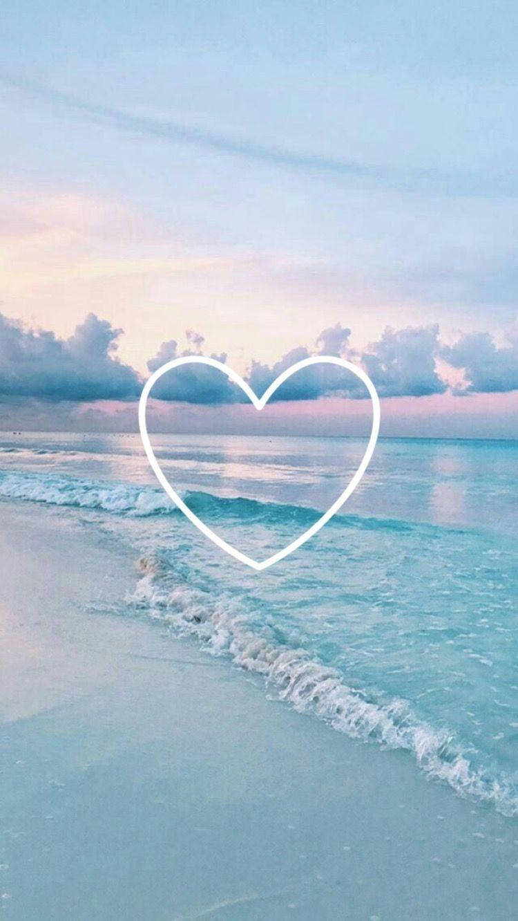 Sød pastelblå æstetisk strand med hjerte Wallpapers