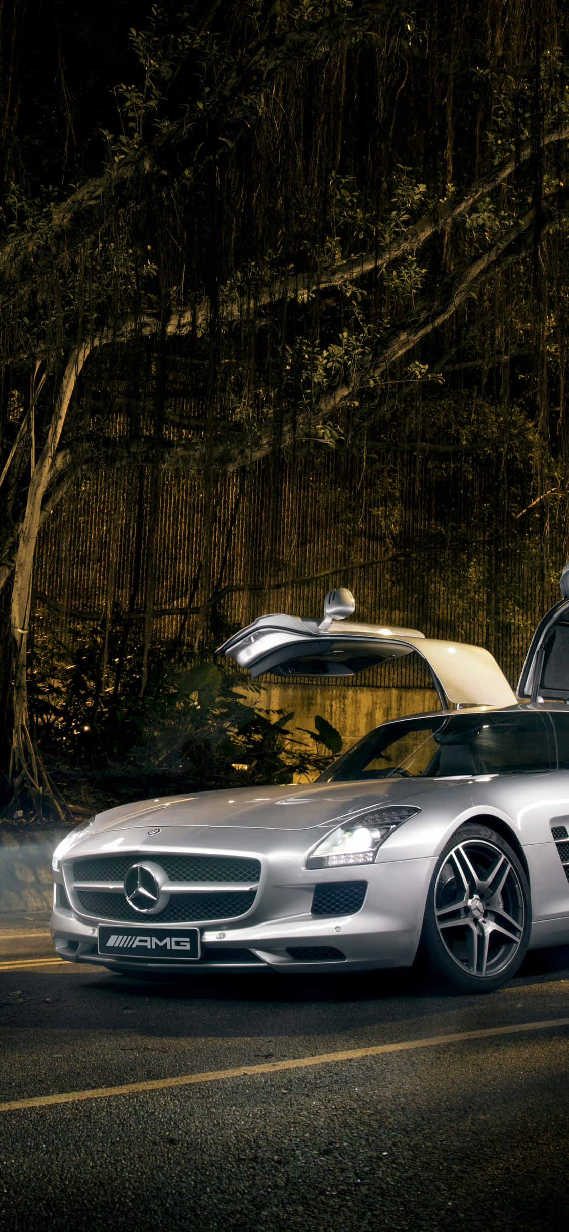Sølv iPhone Xs Mercedes Amg baggrund Wallpapers