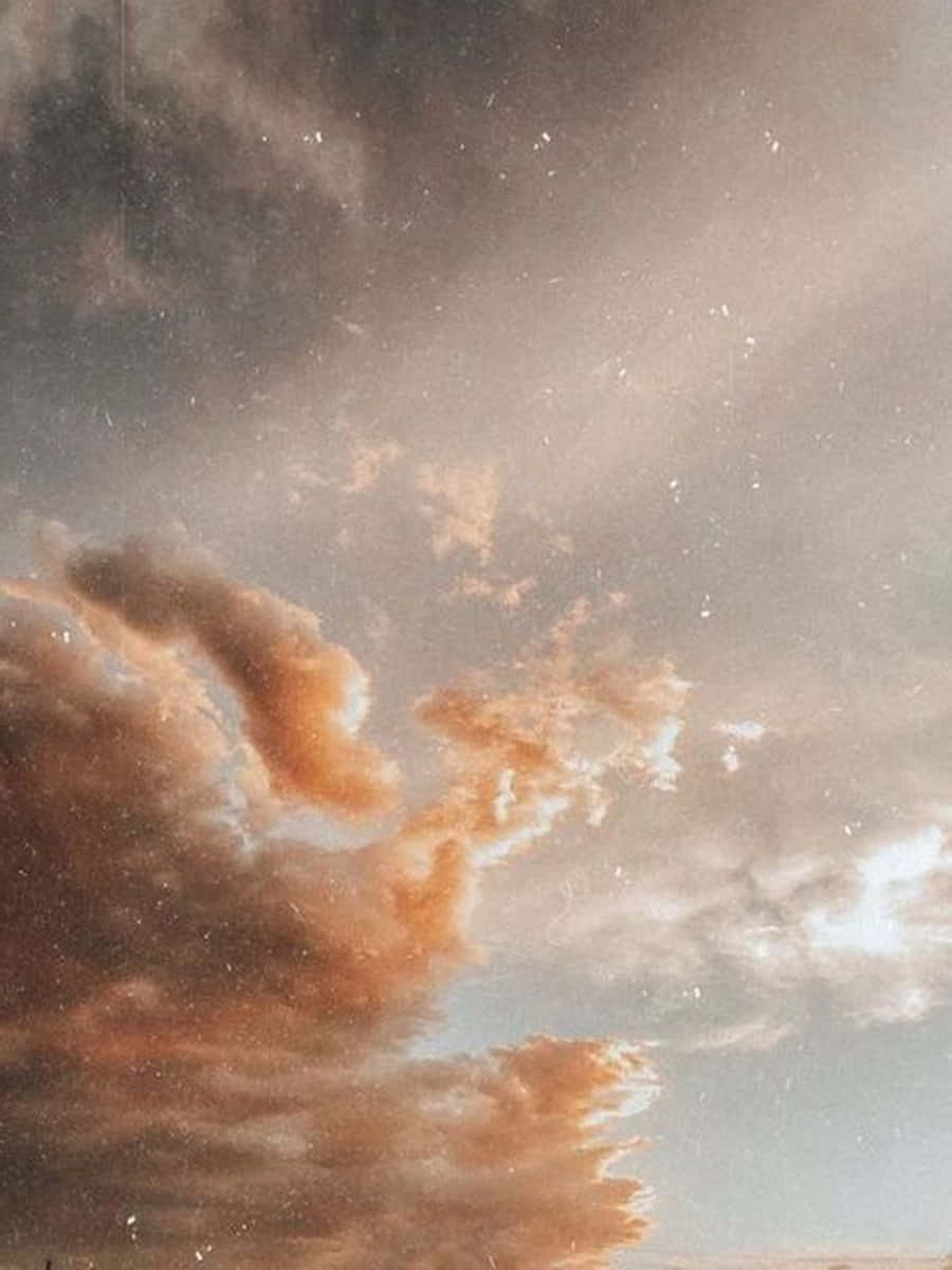 solnedgang med skyer og stjerner på himlen Wallpapers