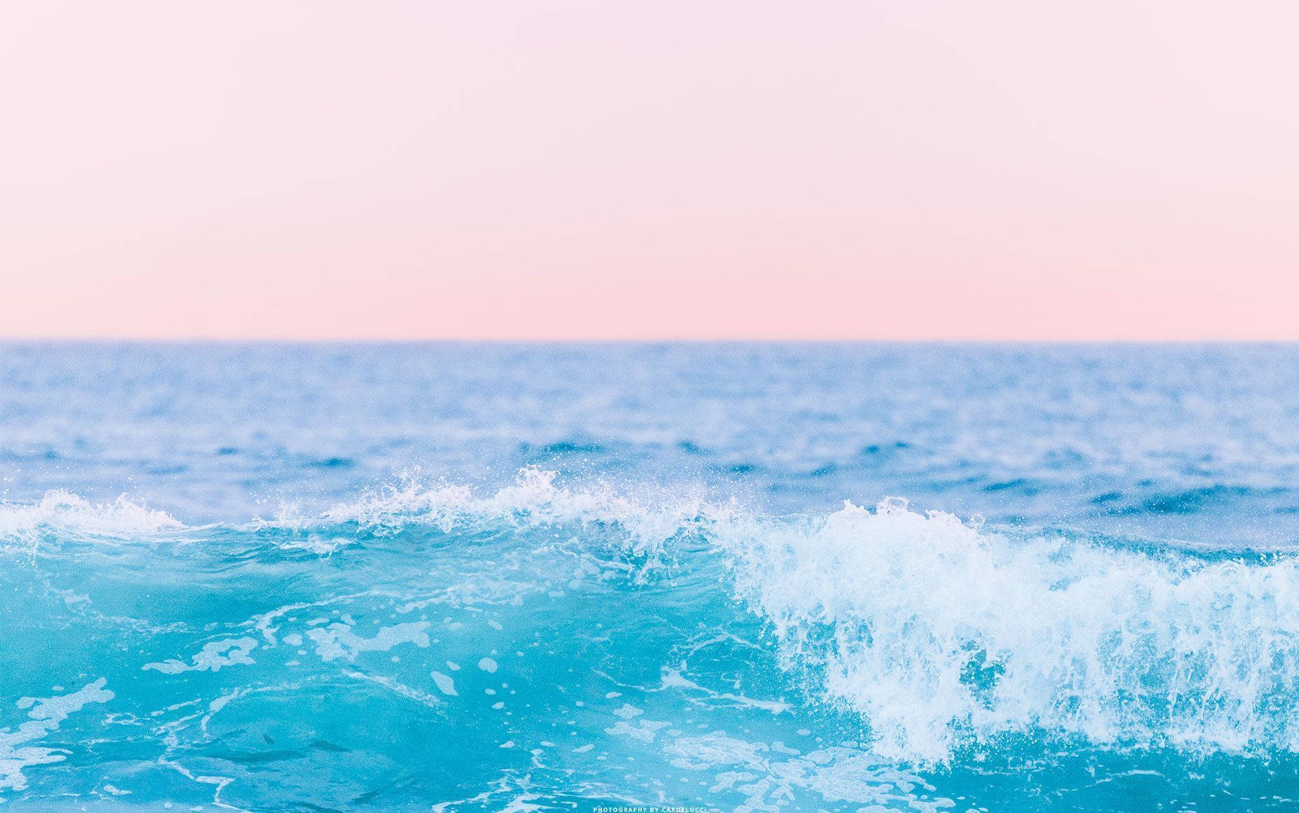 Sommeræstetisk bølgesprøjt Wallpapers